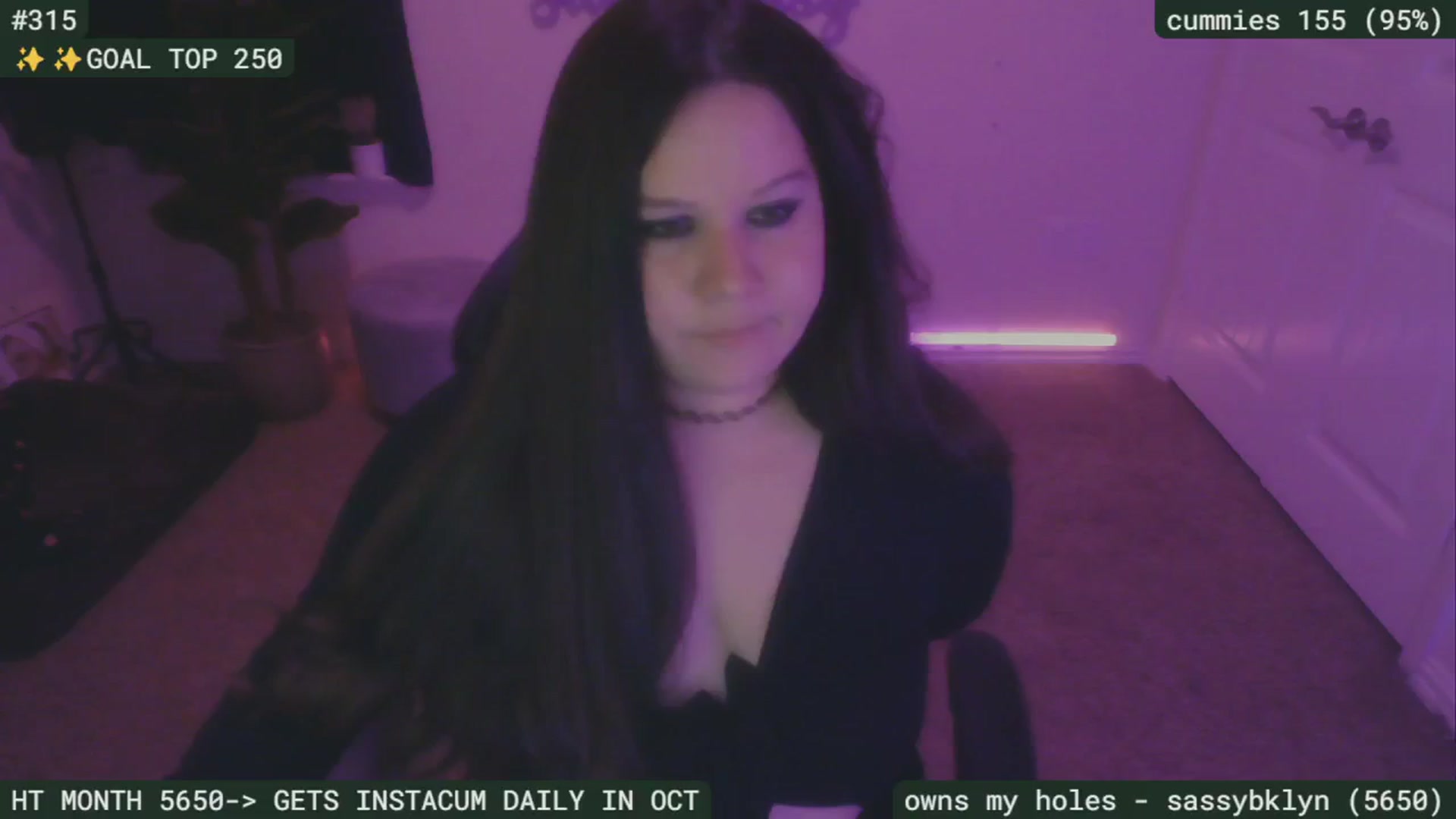 Gallery image thumbnail from SassySarah94's myfreecams stream on, 09/27/2024, 03:11 image 20 of 20