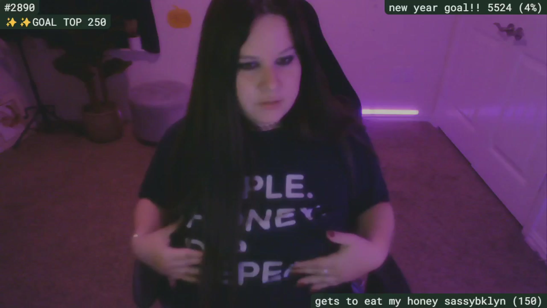 Gallery image thumbnail from SassySarah94's myfreecams stream on, 10/04/2024, 03:10 image 15 of 20