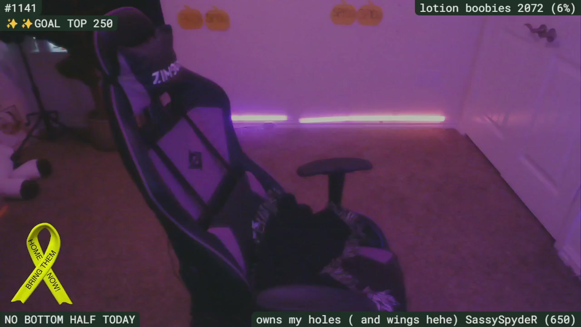 Gallery image thumbnail from SassySarah94's myfreecams stream on, 10/07/2024, 22:09 image 8 of 20