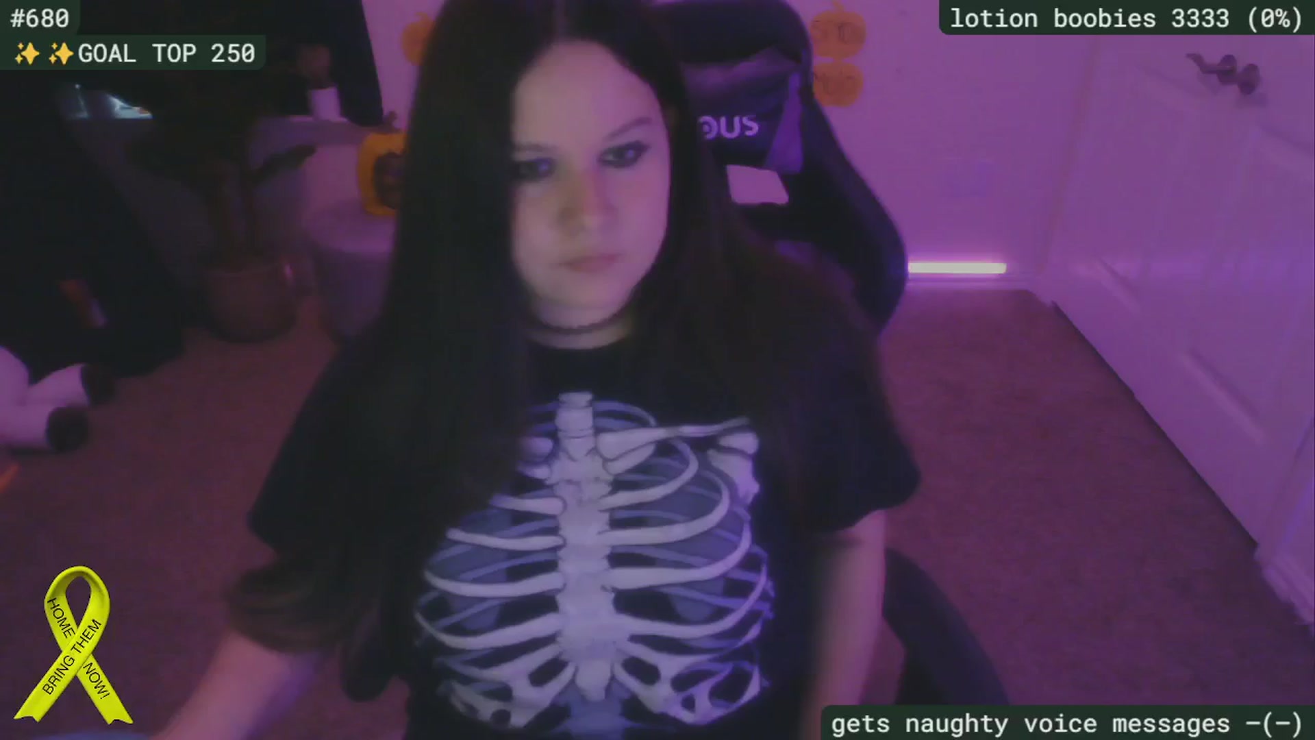 Gallery image thumbnail from SassySarah94's myfreecams stream on, 10/13/2024, 22:22 image 11 of 20