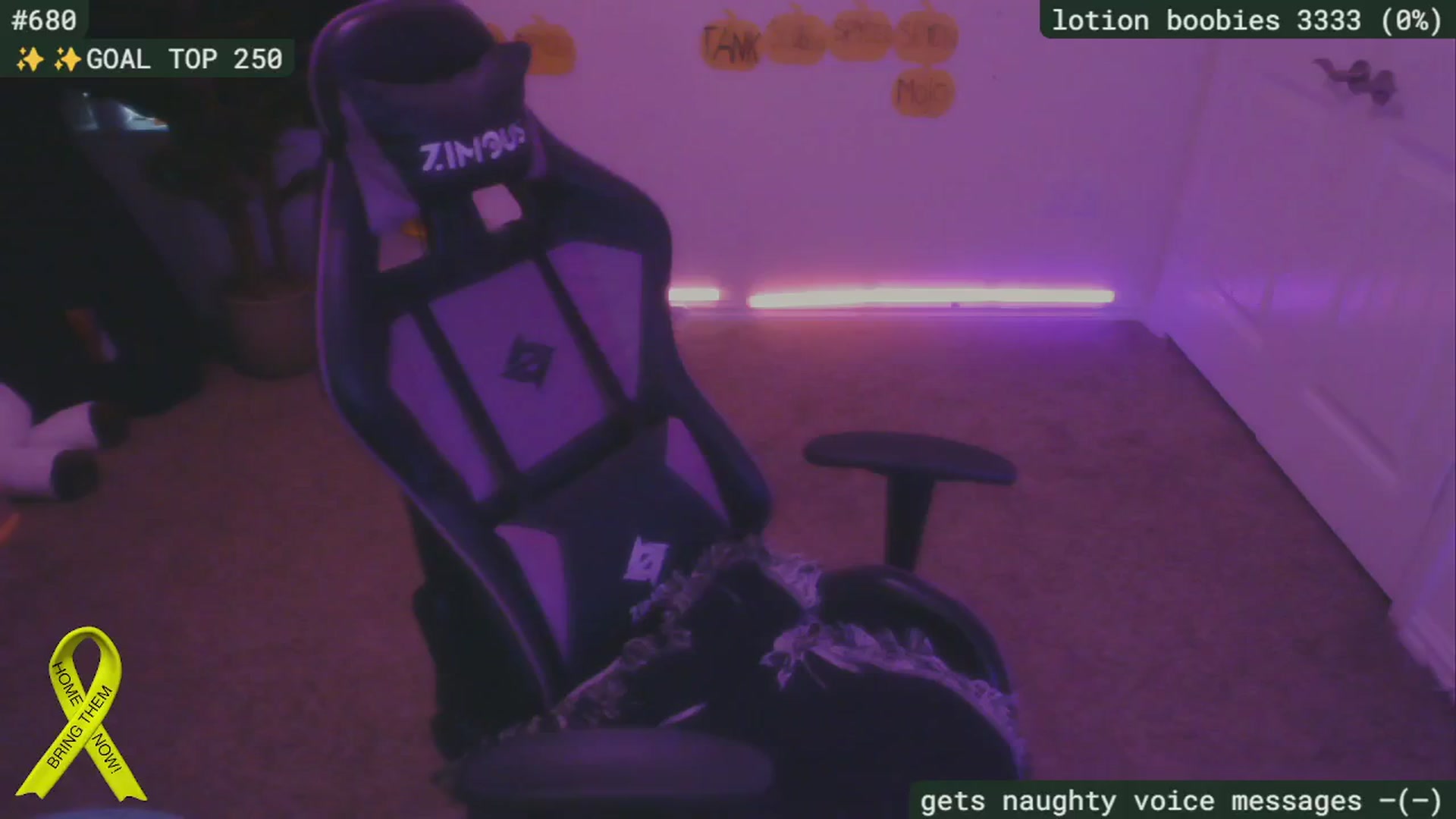 Gallery image thumbnail from SassySarah94's myfreecams stream on, 10/13/2024, 22:22 image 7 of 20
