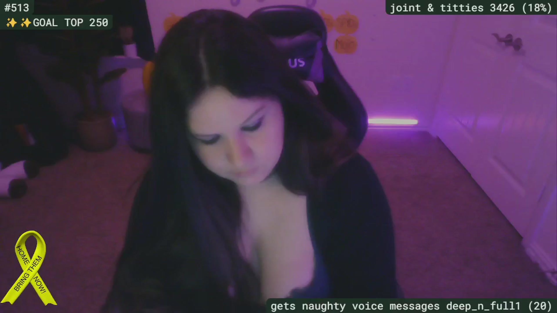 Gallery image thumbnail from SassySarah94's myfreecams stream on, 10/14/2024, 02:12 image 12 of 20