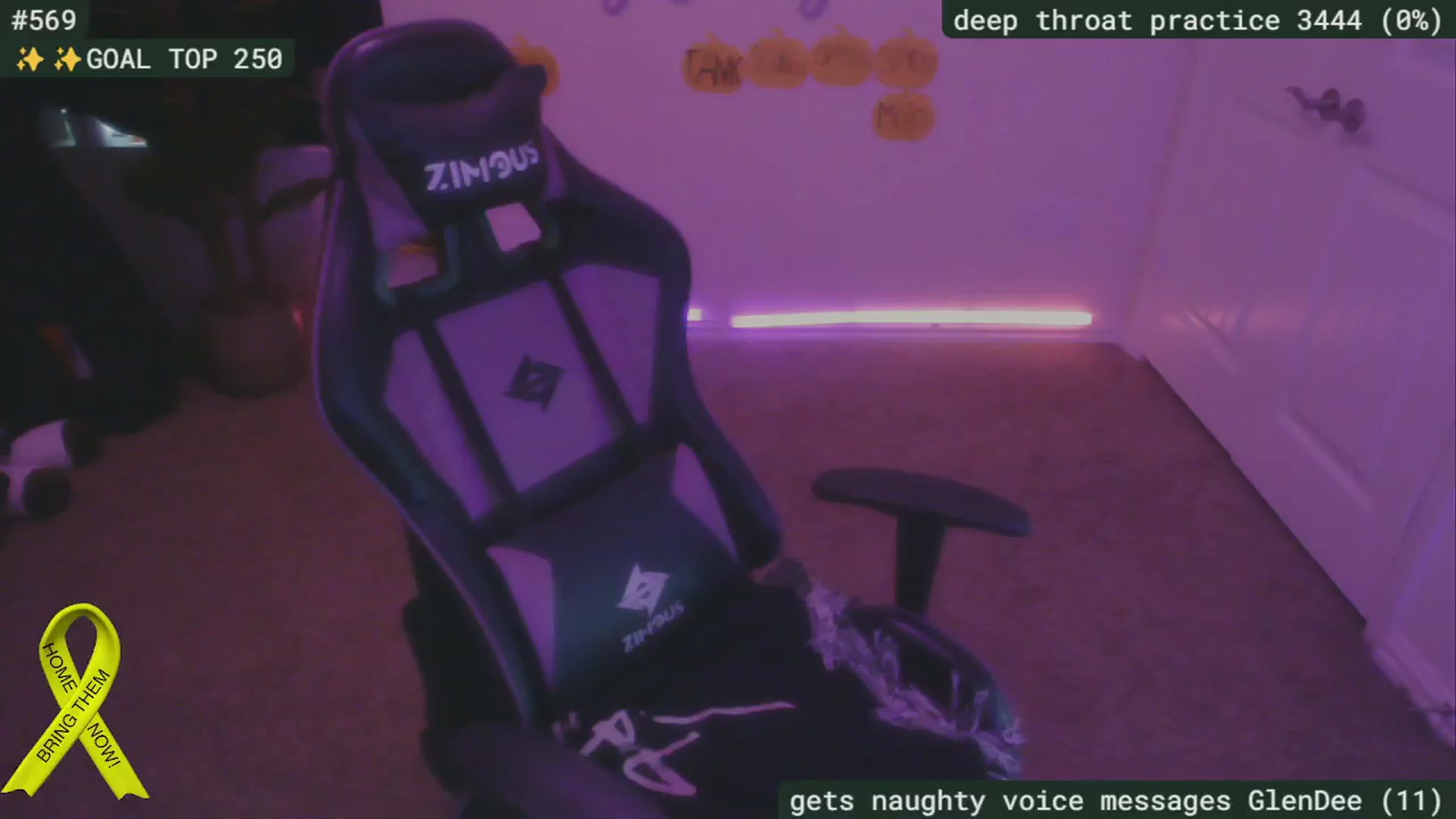 Gallery image thumbnail from SassySarah94's myfreecams stream on, 10/16/2024, 21:25 image 3 of 20