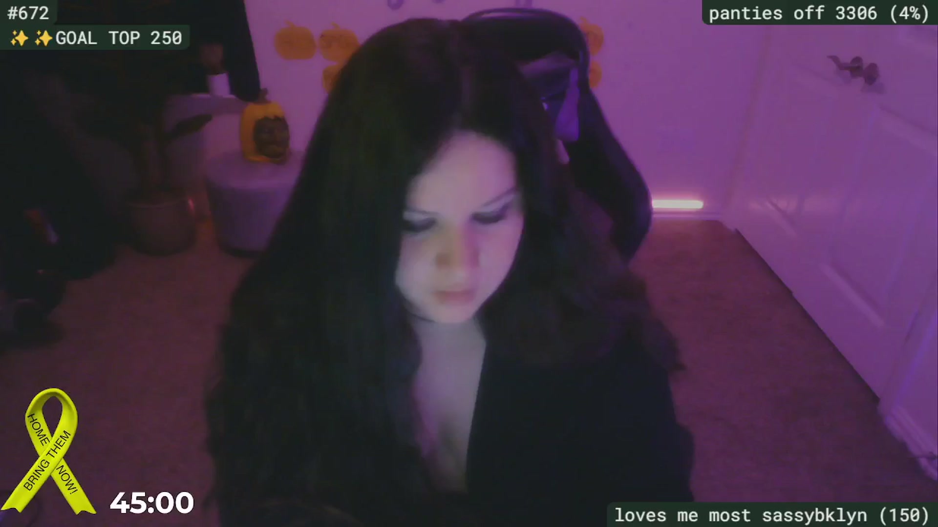 Gallery image thumbnail from SassySarah94's myfreecams stream on, 10/21/2024, 01:01 image 11 of 20