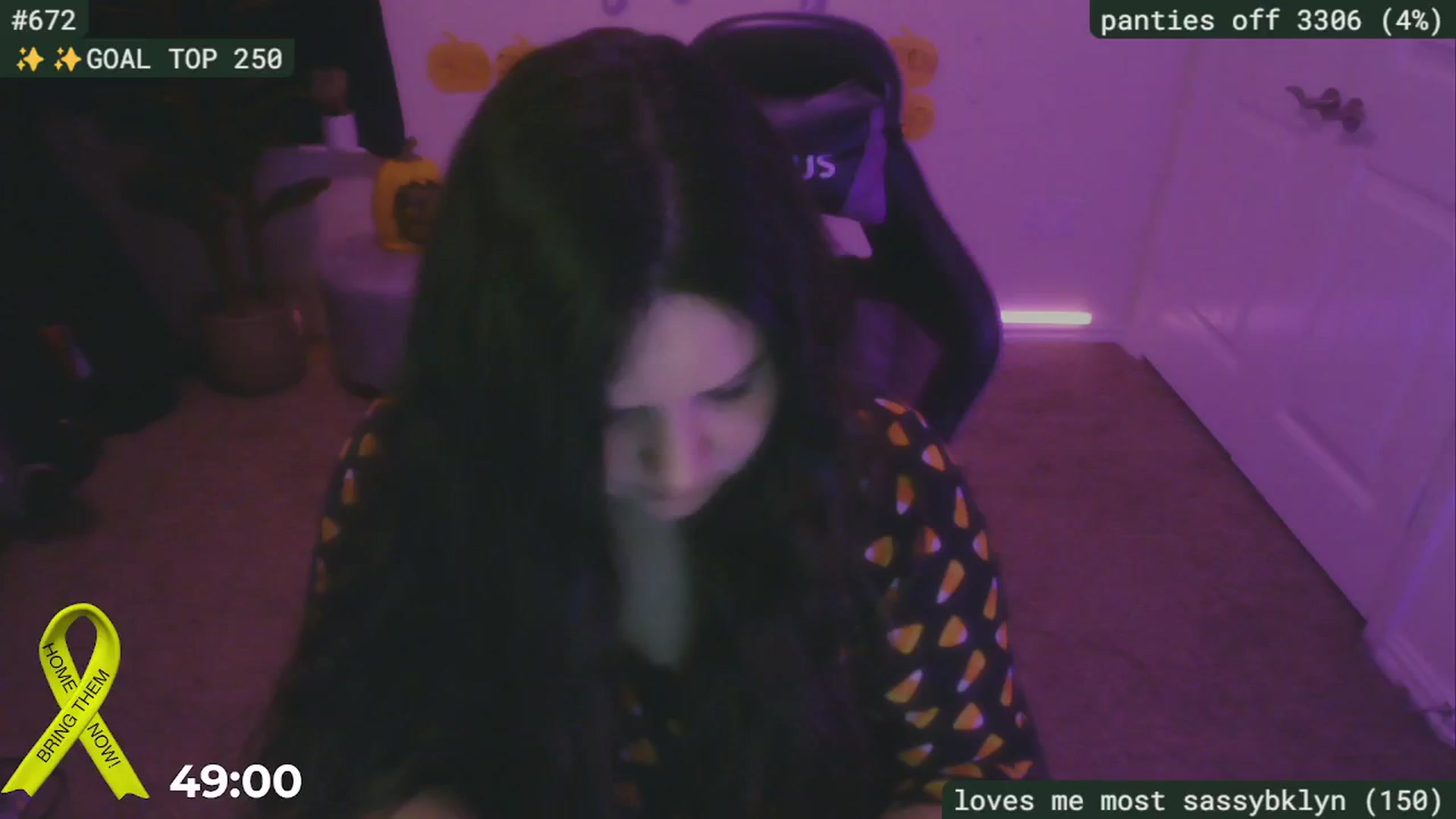 Gallery image thumbnail from SassySarah94's myfreecams stream on, 10/21/2024, 01:01 image 6 of 20