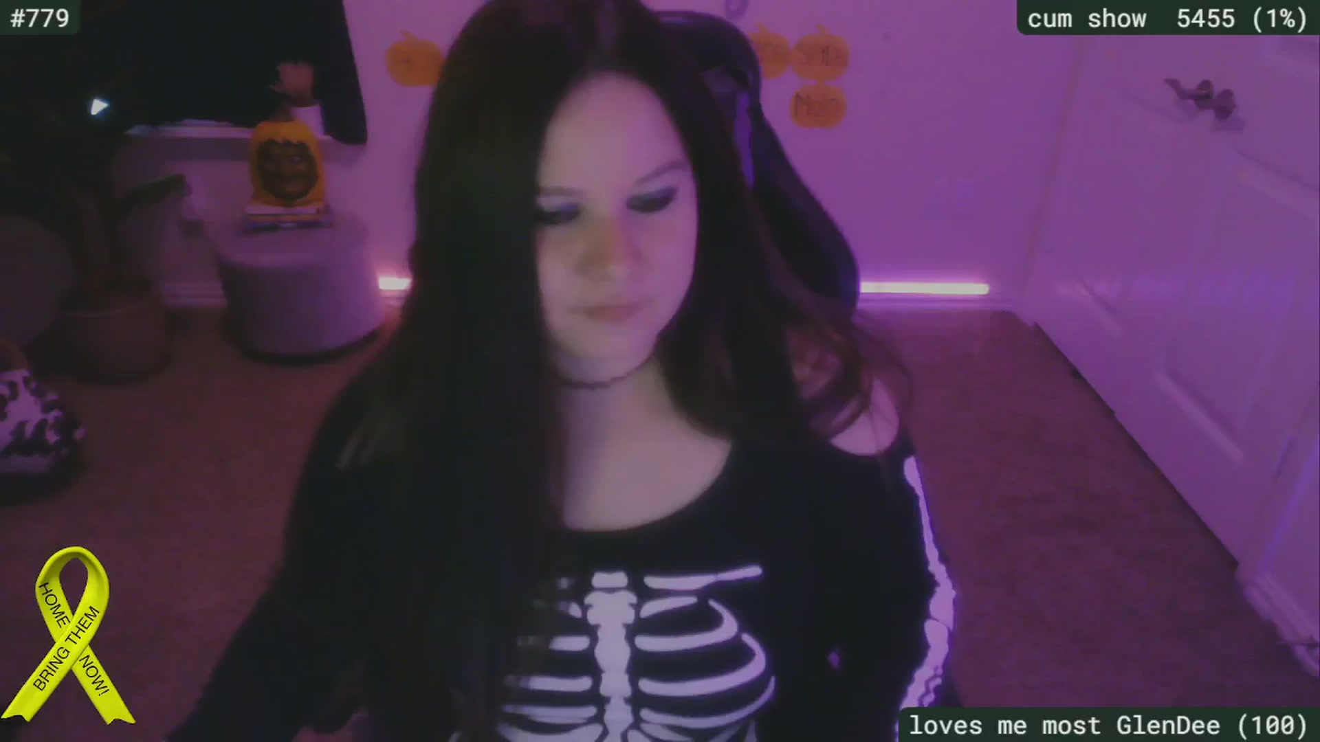 Gallery image thumbnail from SassySarah94's myfreecams stream on, 10/23/2024, 20:36 image 12 of 20