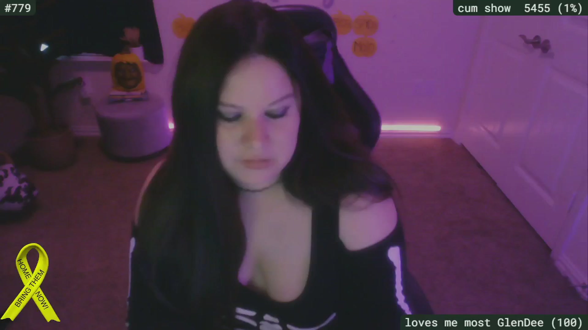 Gallery image thumbnail from SassySarah94's myfreecams stream on, 10/23/2024, 20:36 image 14 of 20