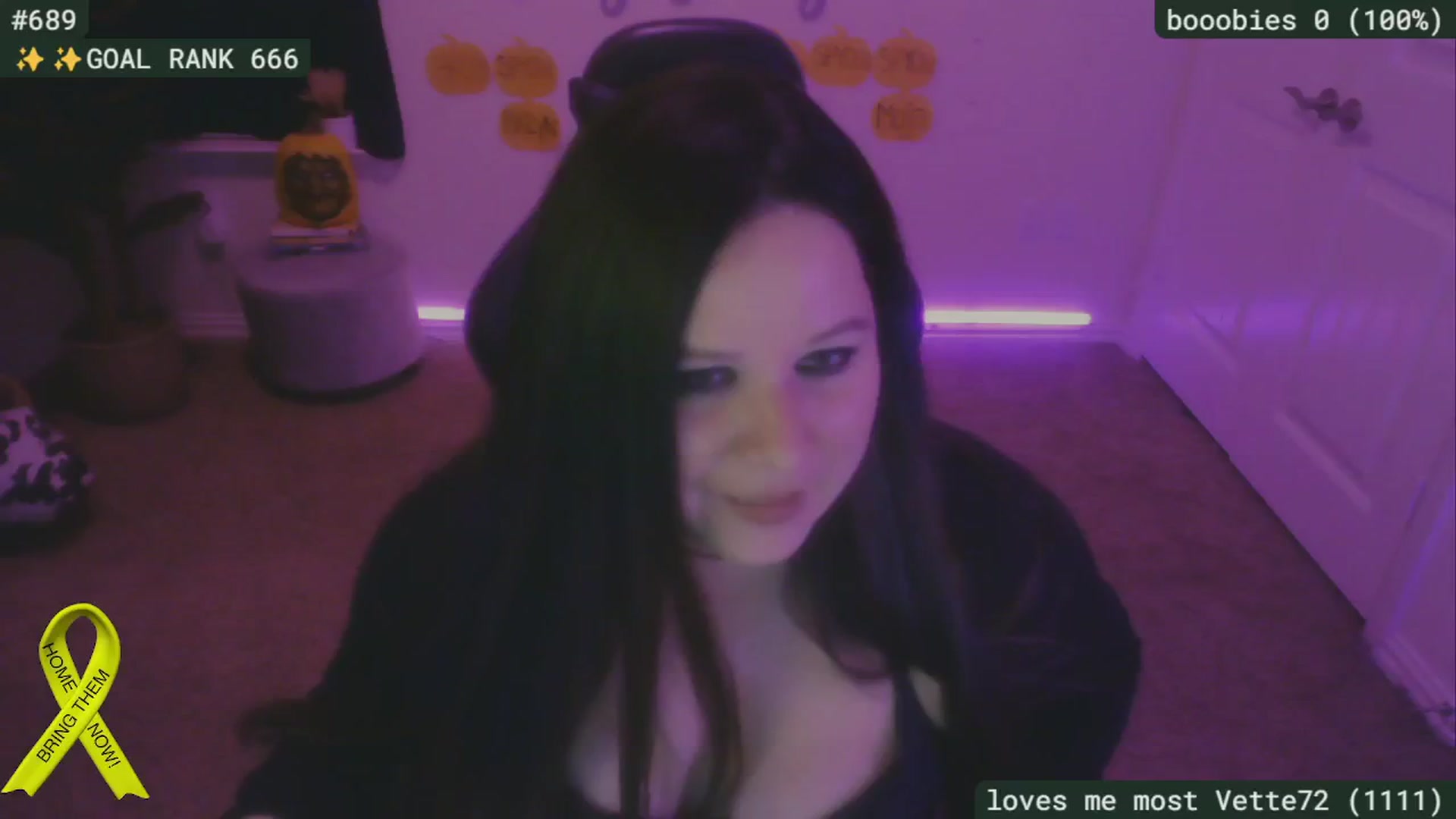 Gallery image thumbnail from SassySarah94's myfreecams stream on, 10/24/2024, 02:38 image 19 of 20