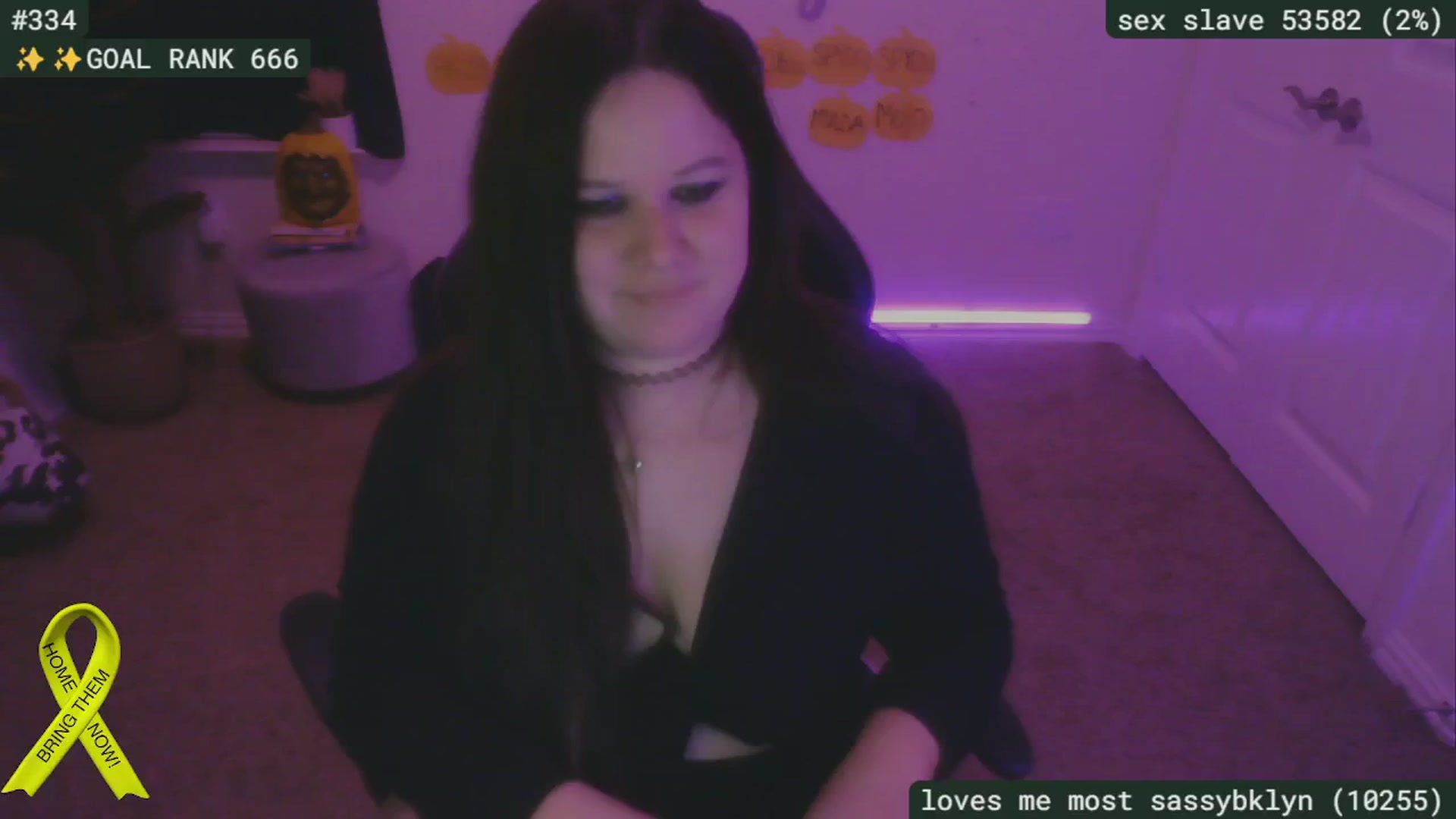 Gallery image thumbnail from SassySarah94's myfreecams stream on, 10/27/2024, 04:05 image 4 of 20