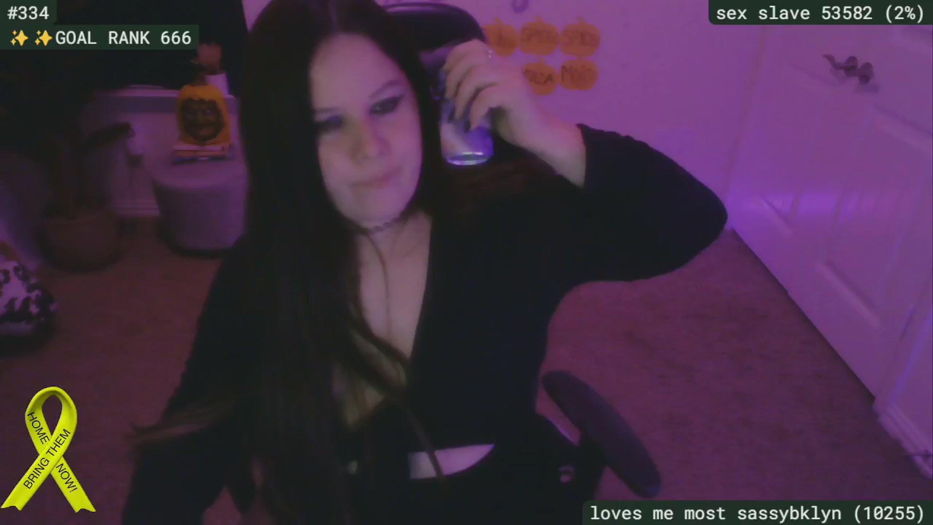 Gallery image thumbnail from SassySarah94's myfreecams stream on, 10/27/2024, 04:05 image 7 of 20