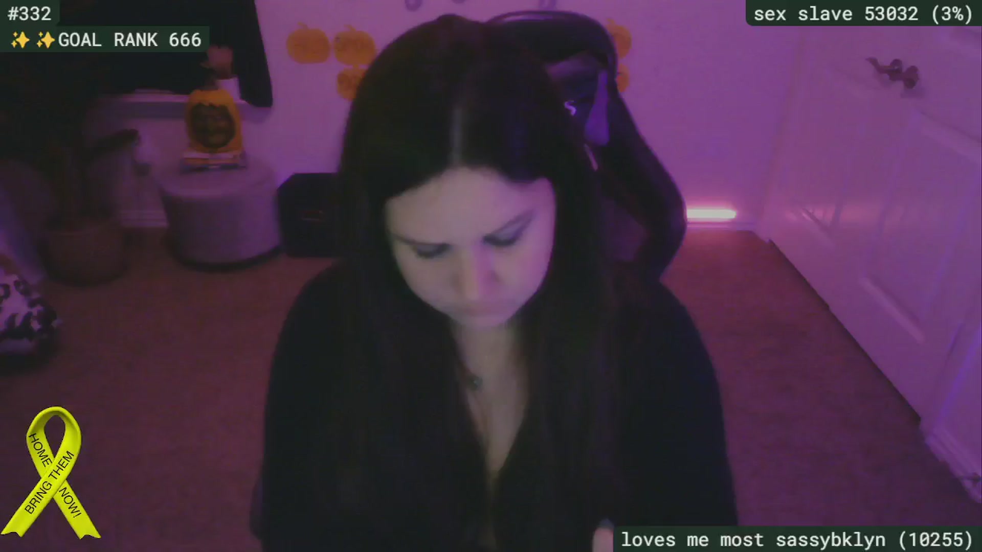 Gallery image thumbnail from SassySarah94's myfreecams stream on, 10/27/2024, 04:05 image 13 of 20