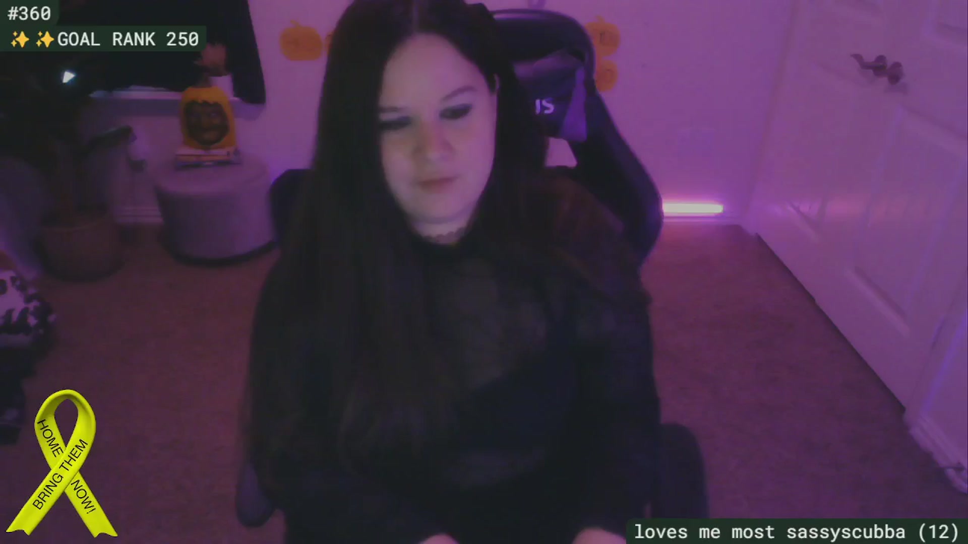 Gallery image thumbnail from SassySarah94's myfreecams stream on, 10/28/2024, 20:30 image 19 of 20