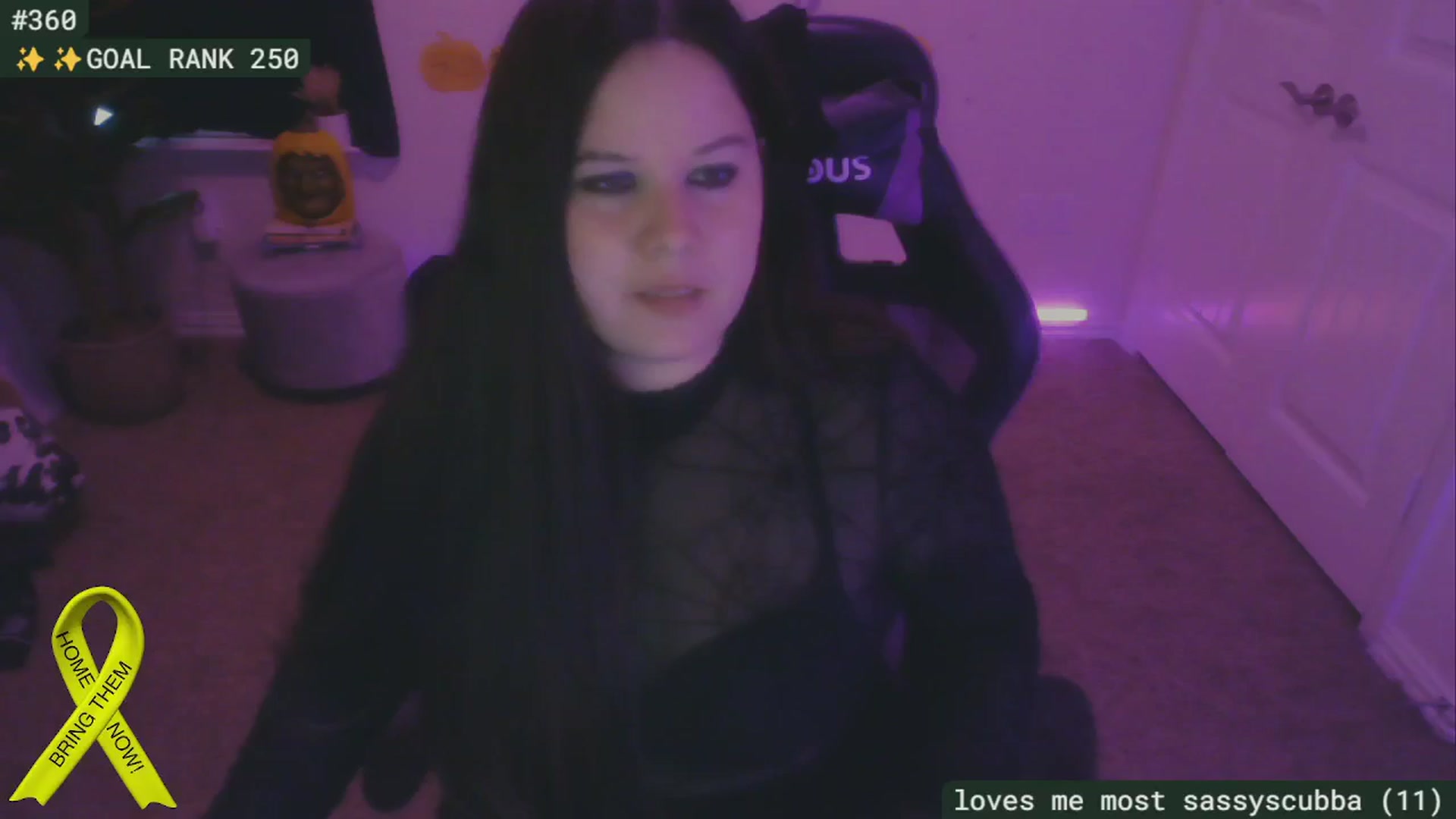 Gallery image thumbnail from SassySarah94's myfreecams stream on, 10/28/2024, 20:30 image 16 of 20
