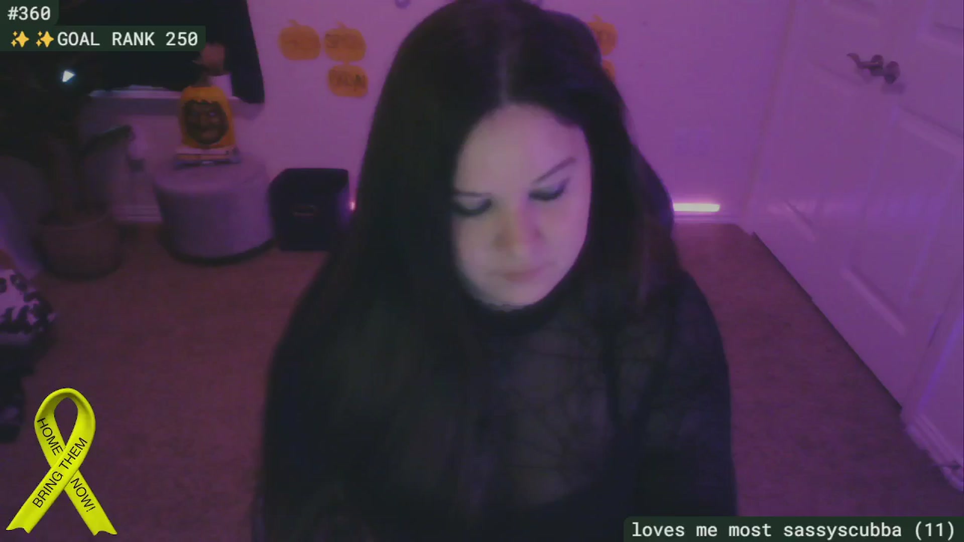 Gallery image thumbnail from SassySarah94's myfreecams stream on, 10/28/2024, 20:30 image 15 of 20