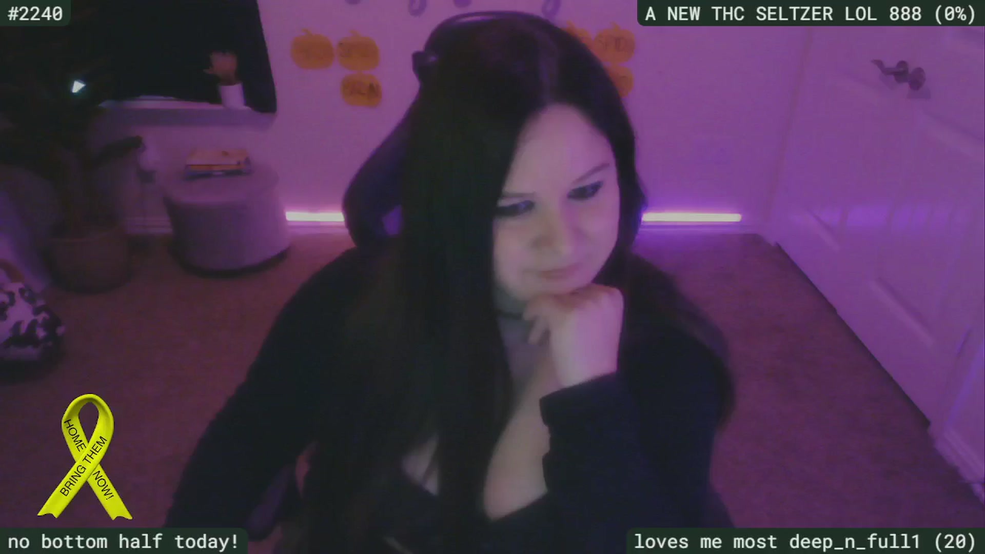 Gallery image thumbnail from SassySarah94's myfreecams stream on, 11/01/2024, 20:00 image 14 of 20