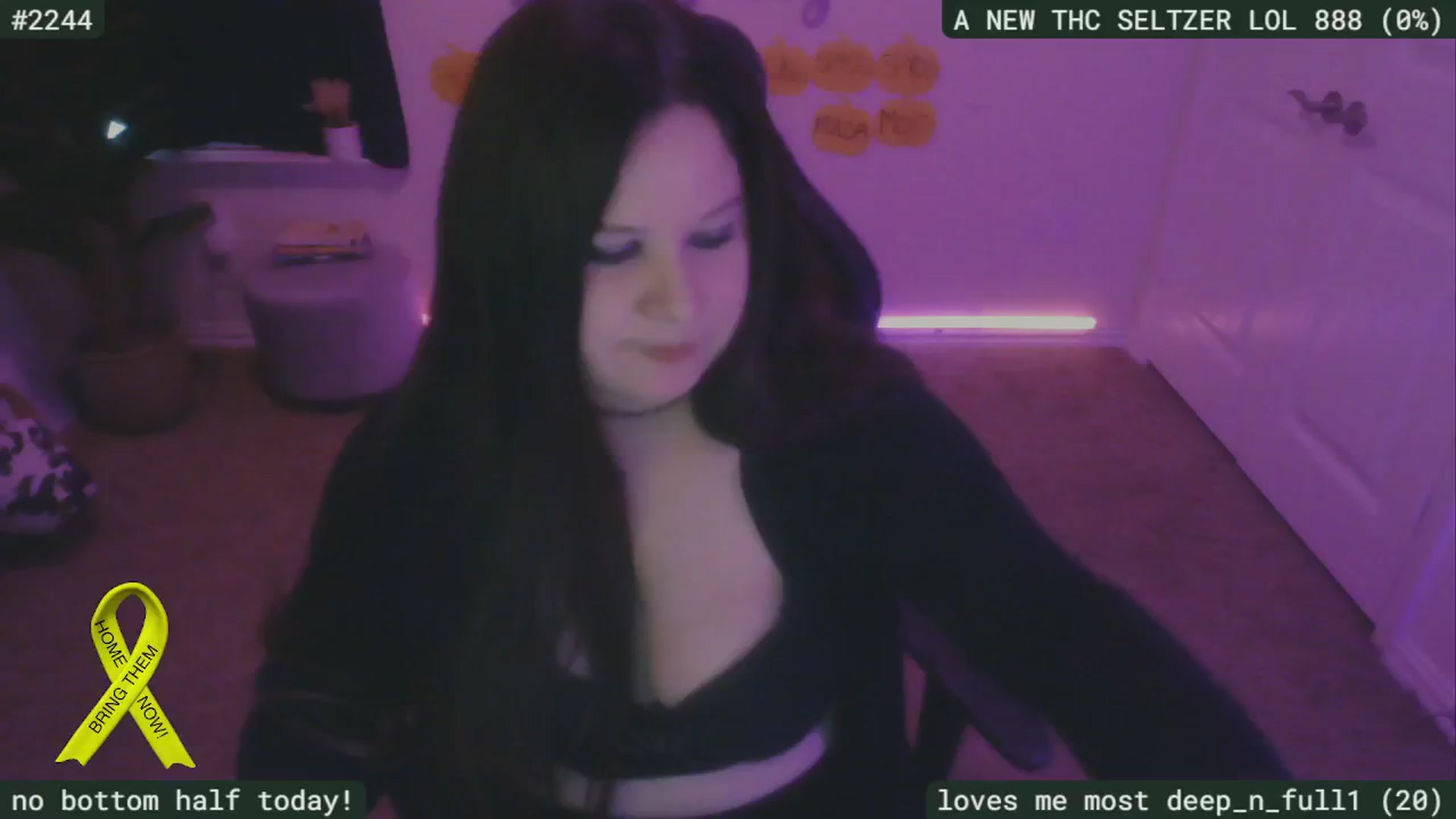 Gallery image thumbnail from SassySarah94's myfreecams stream on, 11/01/2024, 20:00 image 9 of 20