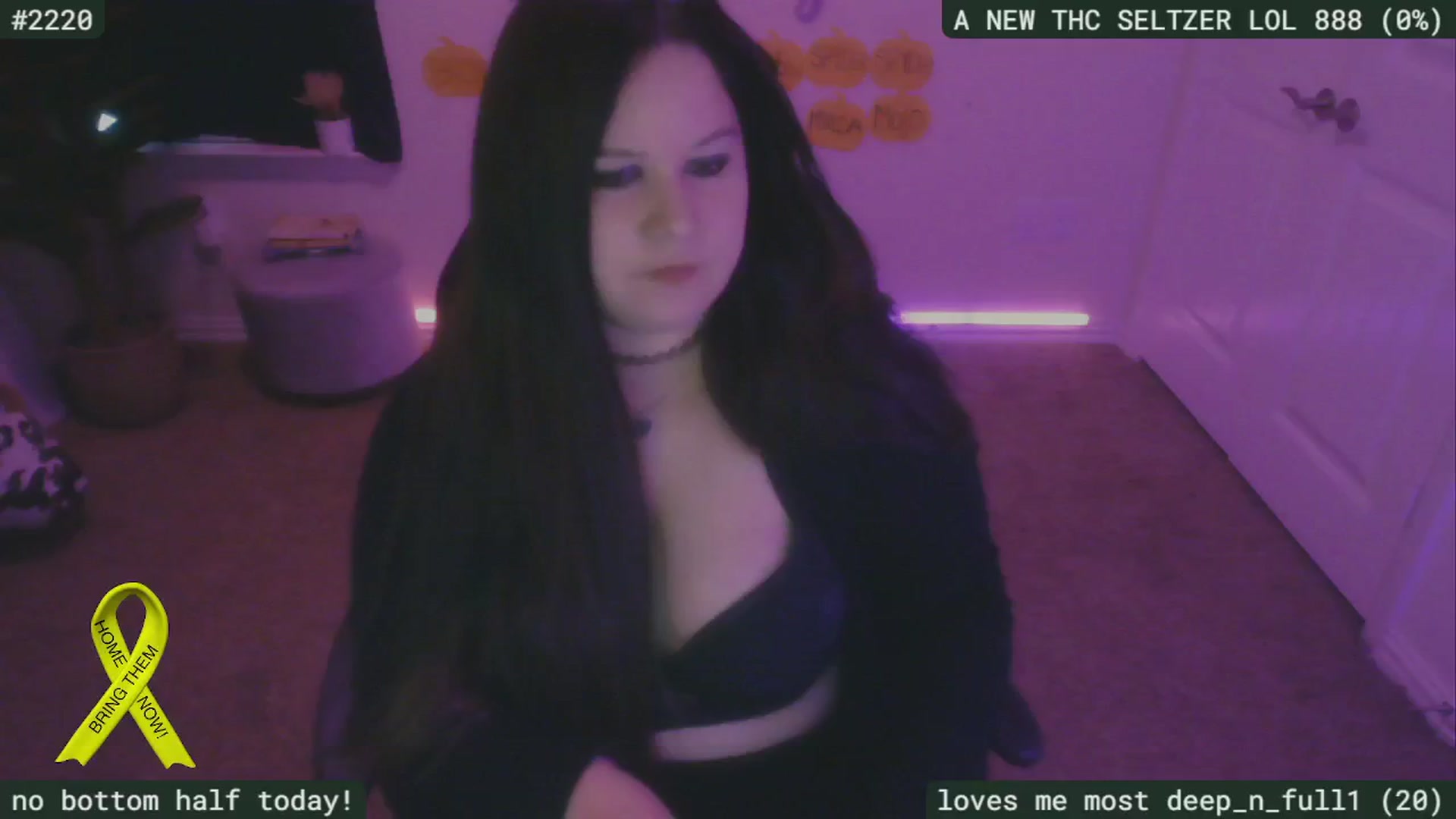 Gallery image thumbnail from SassySarah94's myfreecams stream on, 11/01/2024, 20:00 image 5 of 20