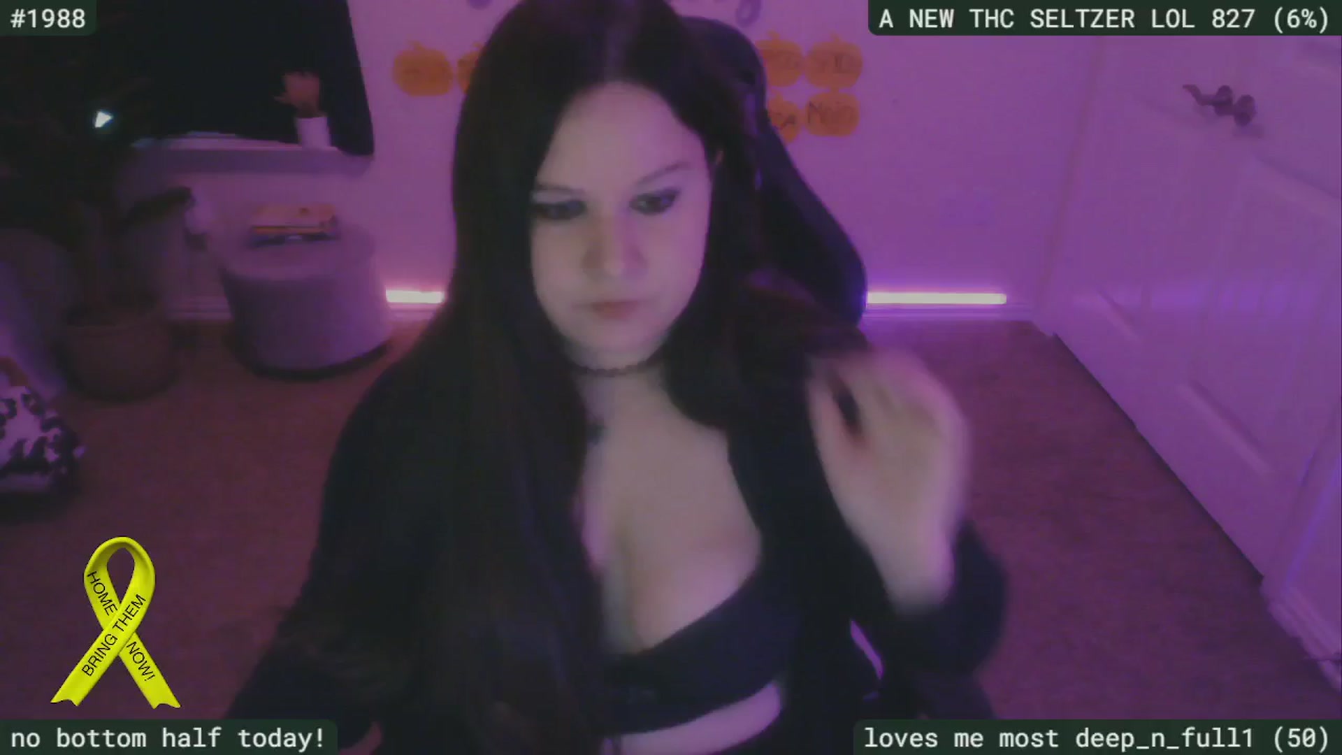 Gallery image thumbnail from SassySarah94's myfreecams stream on, 11/01/2024, 20:00 image 18 of 20