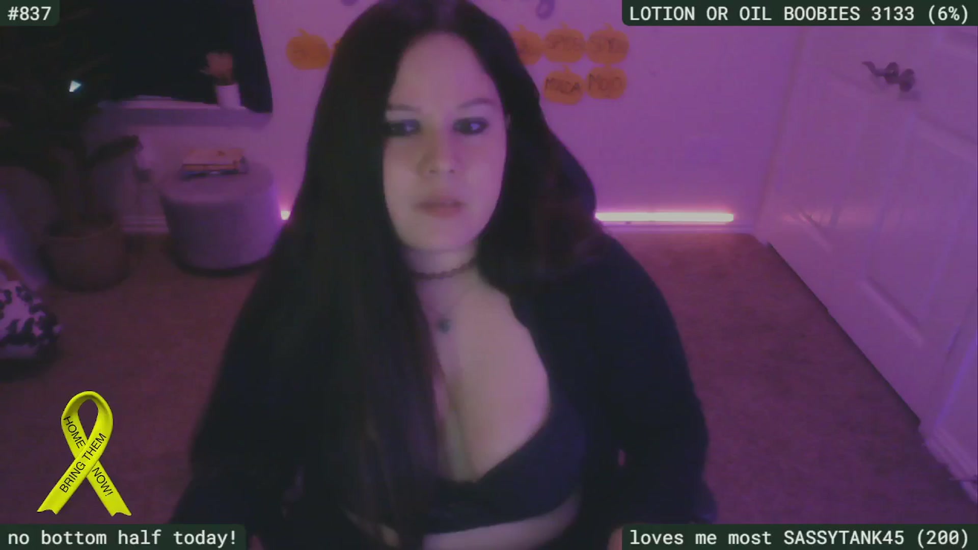 Gallery image thumbnail from SassySarah94's myfreecams stream on, 11/02/2024, 24:12 image 4 of 20