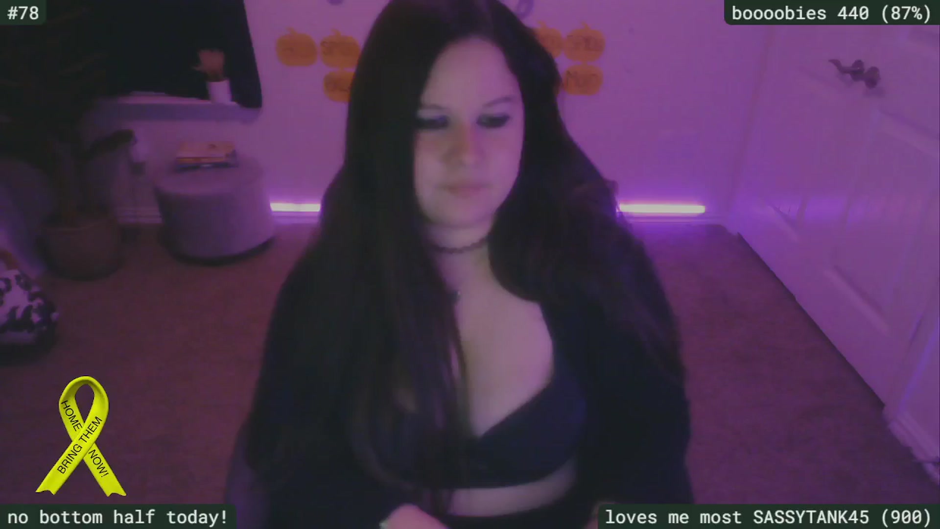 Gallery image thumbnail from SassySarah94's myfreecams stream on, 11/03/2024, 02:41 image 17 of 20