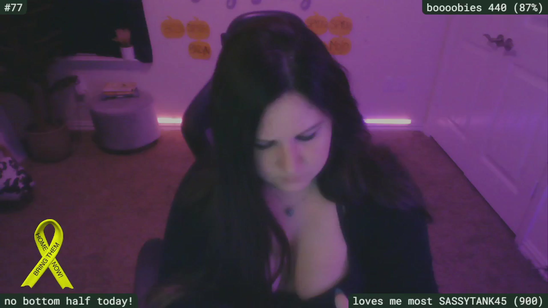 Gallery image thumbnail from SassySarah94's myfreecams stream on, 11/03/2024, 02:41 image 16 of 20