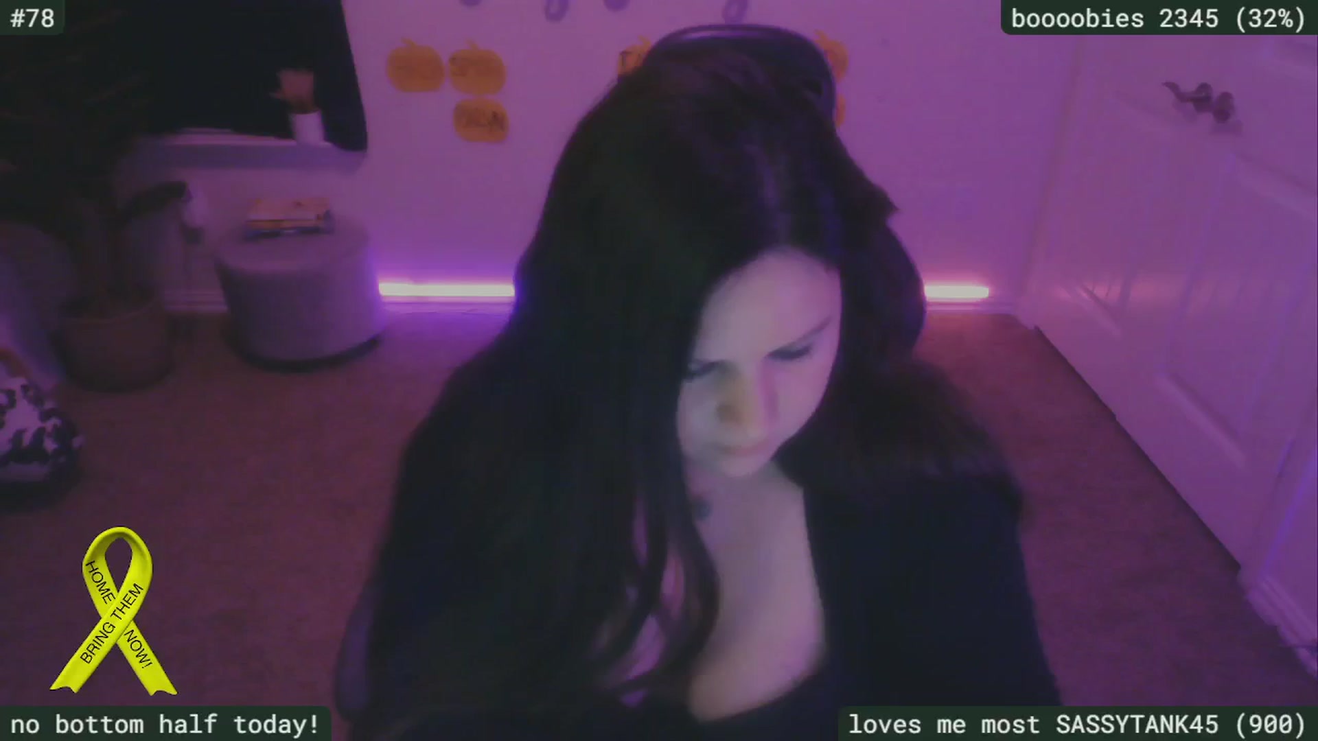 Gallery image thumbnail from SassySarah94's myfreecams stream on, 11/03/2024, 02:41 image 6 of 20