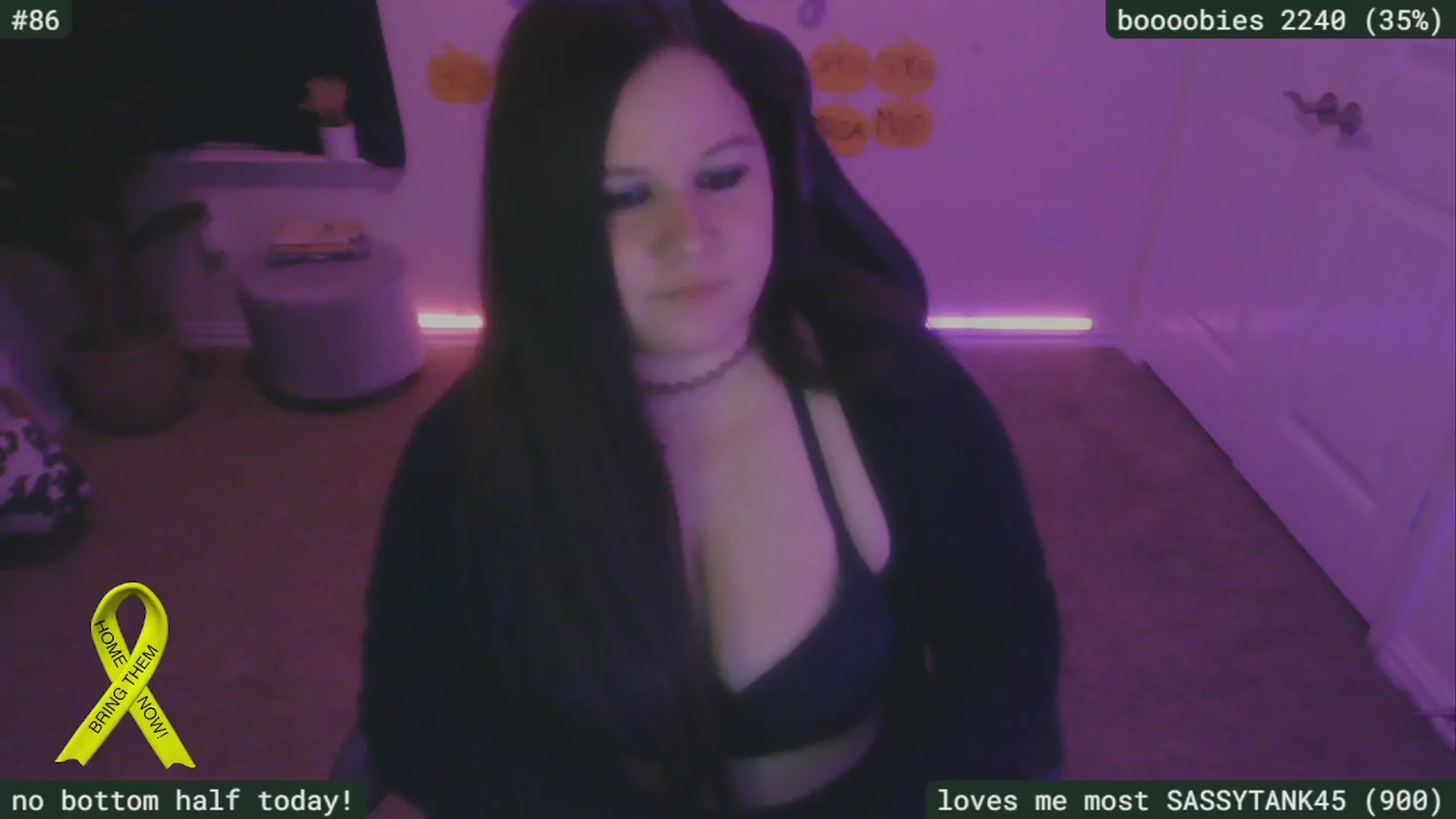 Gallery image thumbnail from SassySarah94's myfreecams stream on, 11/03/2024, 02:41 image 13 of 20