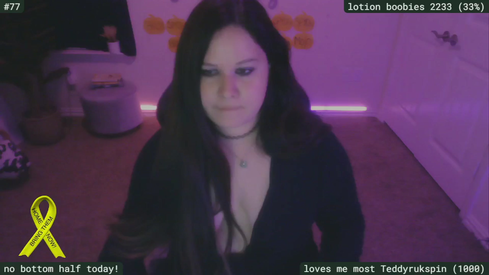 Gallery image thumbnail from SassySarah94's myfreecams stream on, 11/03/2024, 04:32 image 16 of 20
