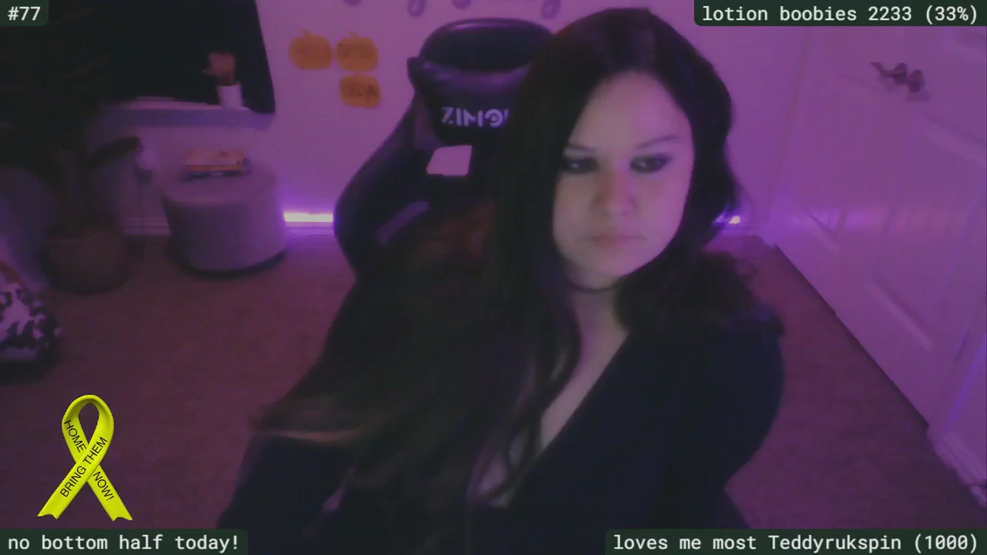 Gallery image thumbnail from SassySarah94's myfreecams stream on, 11/03/2024, 04:32 image 17 of 20
