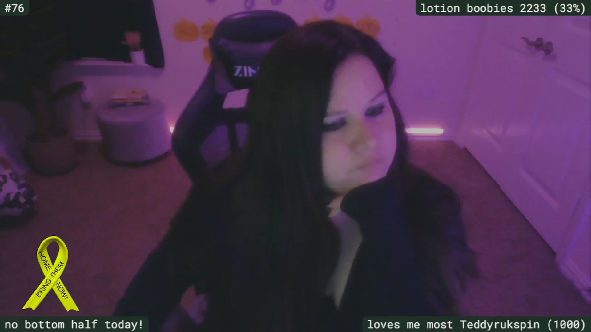 Gallery image thumbnail from SassySarah94's myfreecams stream on, 11/03/2024, 04:32 image 2 of 20