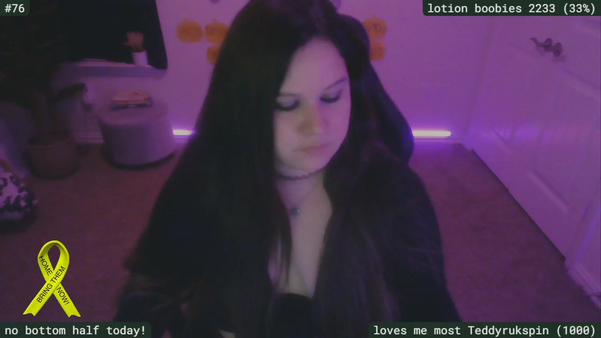 Gallery image thumbnail from SassySarah94's myfreecams stream on, 11/03/2024, 04:32 image 3 of 20