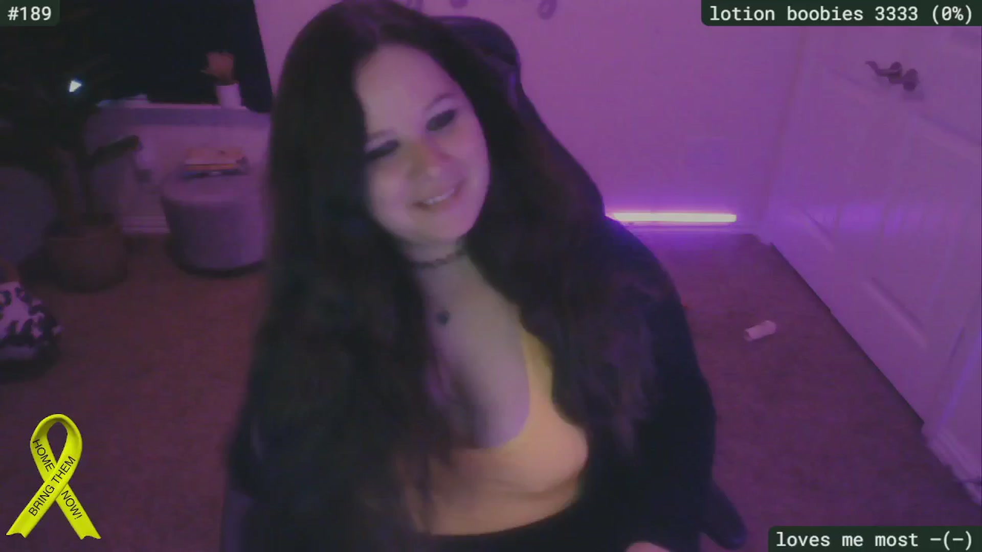 Gallery image thumbnail from SassySarah94's myfreecams stream on, 11/05/2024, 22:07 image 10 of 20