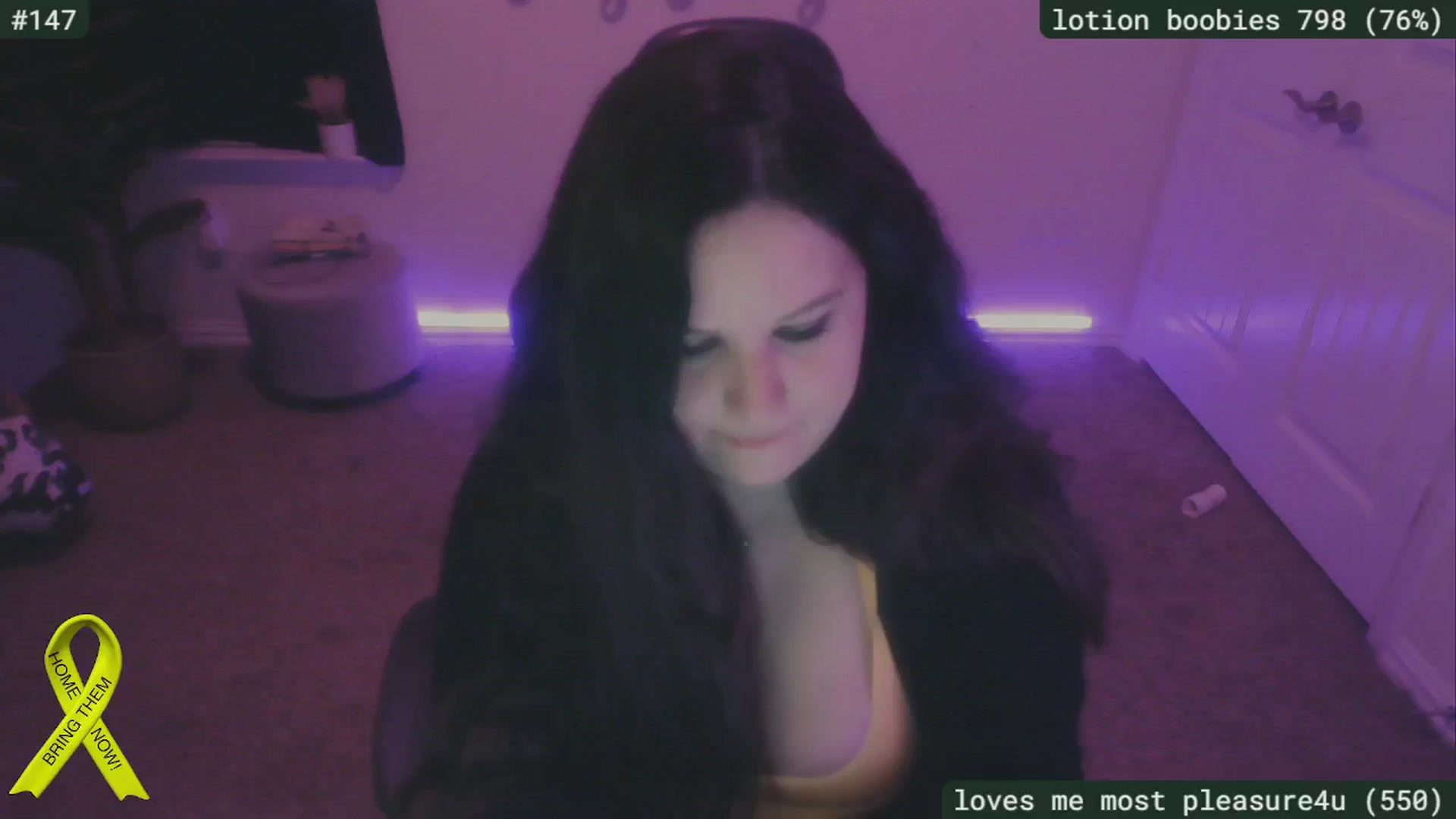 Gallery image thumbnail from SassySarah94's myfreecams stream on, 11/06/2024, 24:02 image 18 of 20