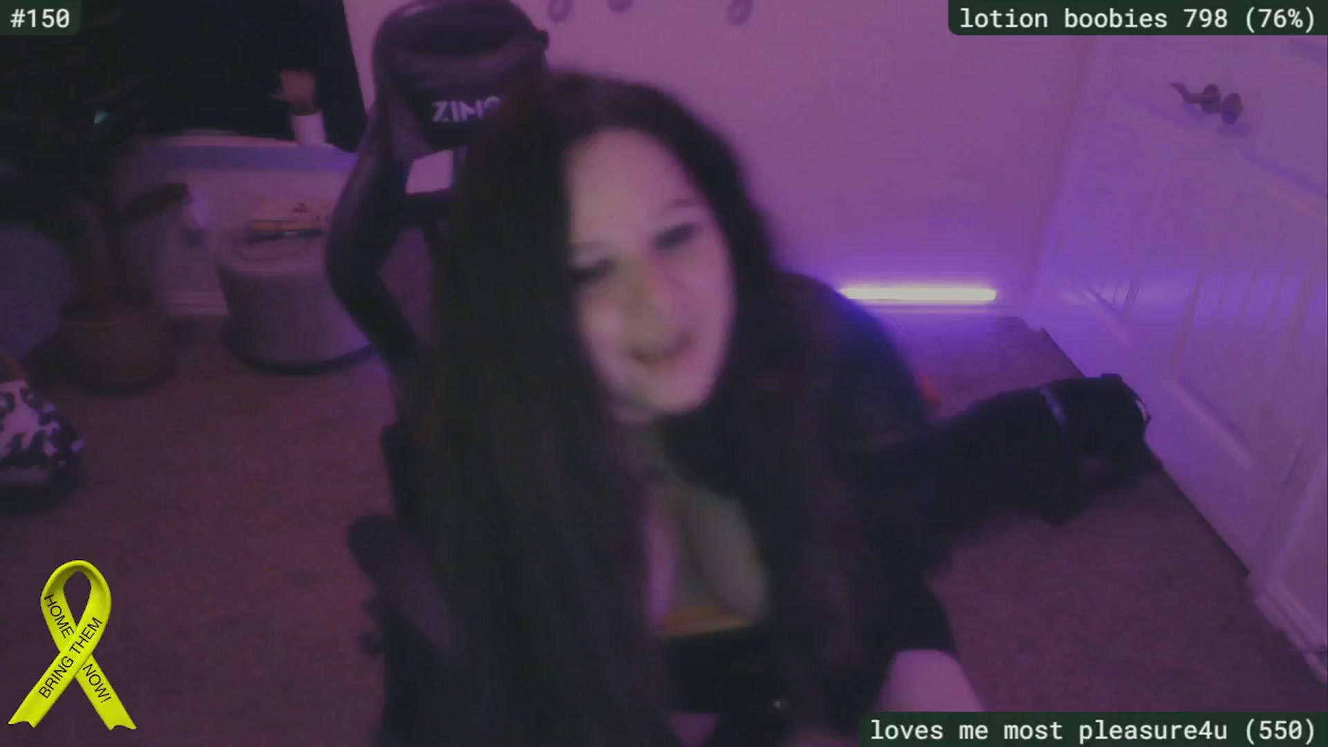 Gallery image thumbnail from SassySarah94's myfreecams stream on, 11/06/2024, 24:02 image 15 of 20
