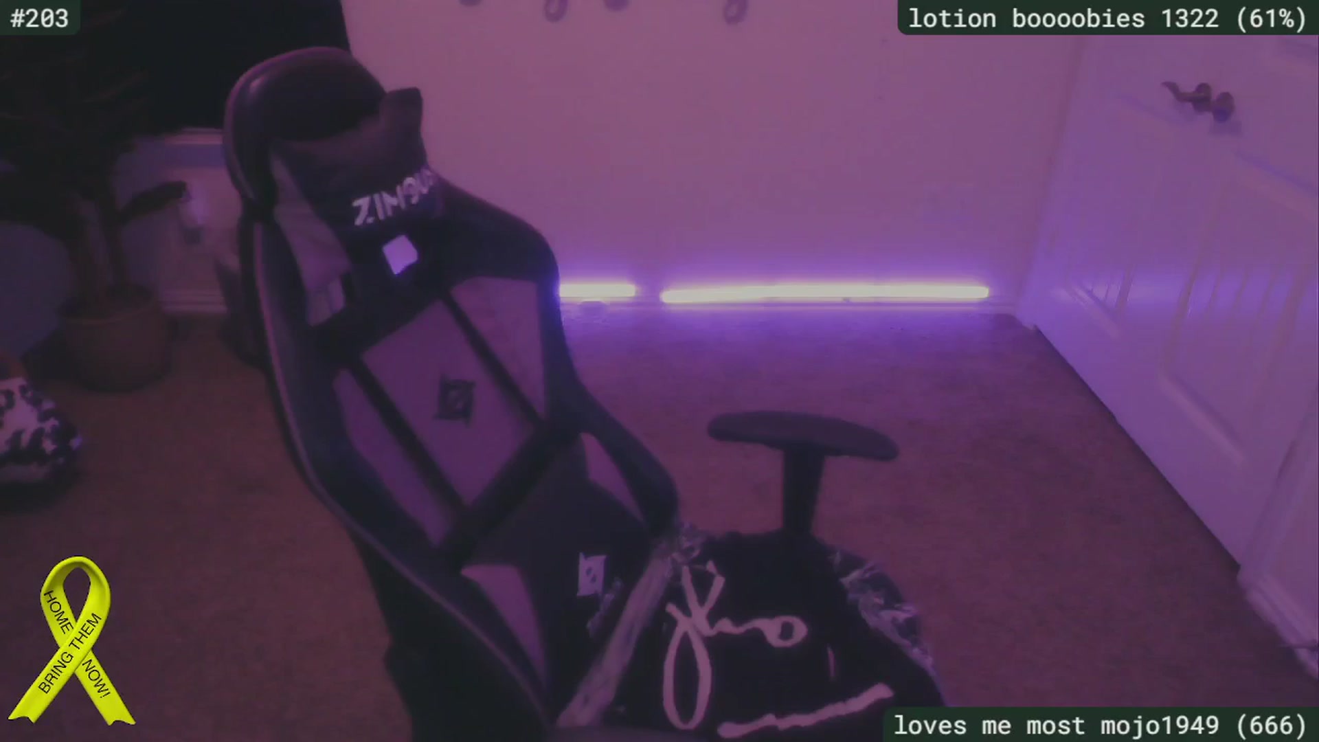 Gallery image thumbnail from SassySarah94's myfreecams stream on, 11/12/2024, 05:25 image 15 of 20