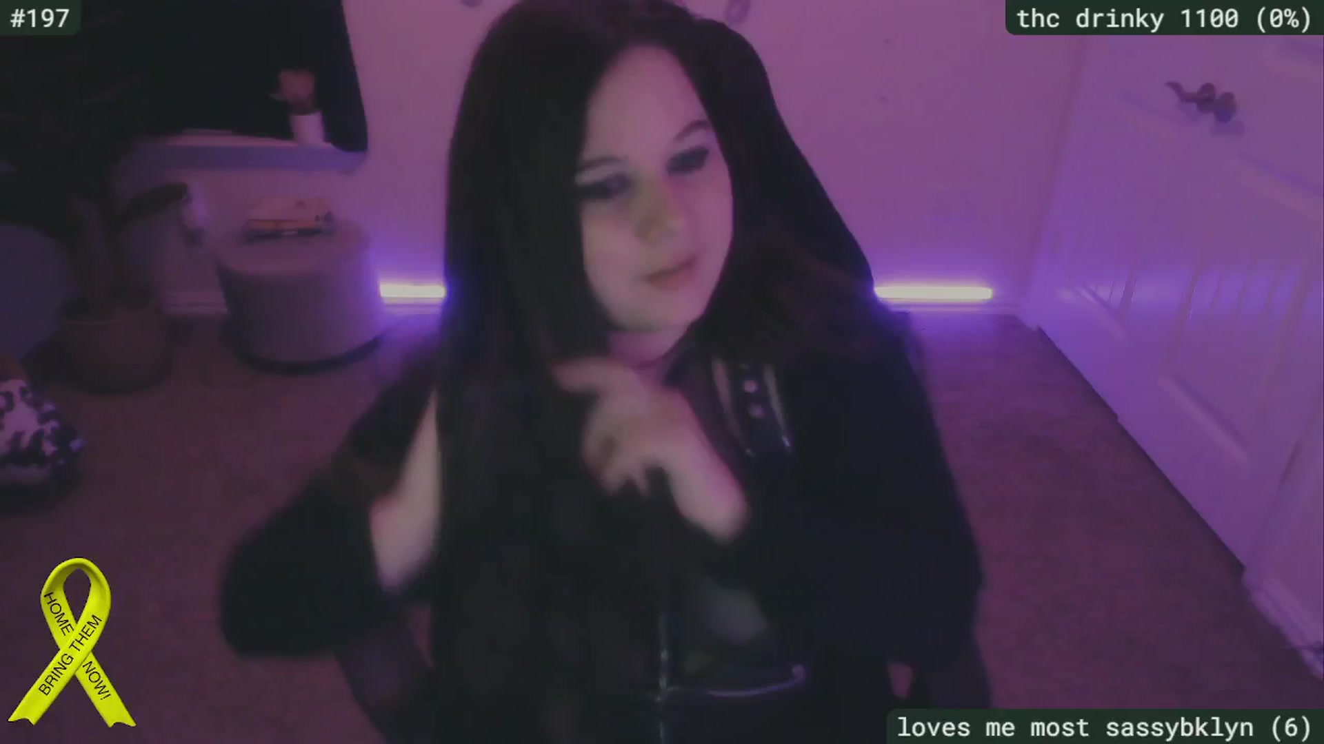Gallery image thumbnail from SassySarah94's myfreecams stream on, 11/13/2024, 04:14 image 16 of 20