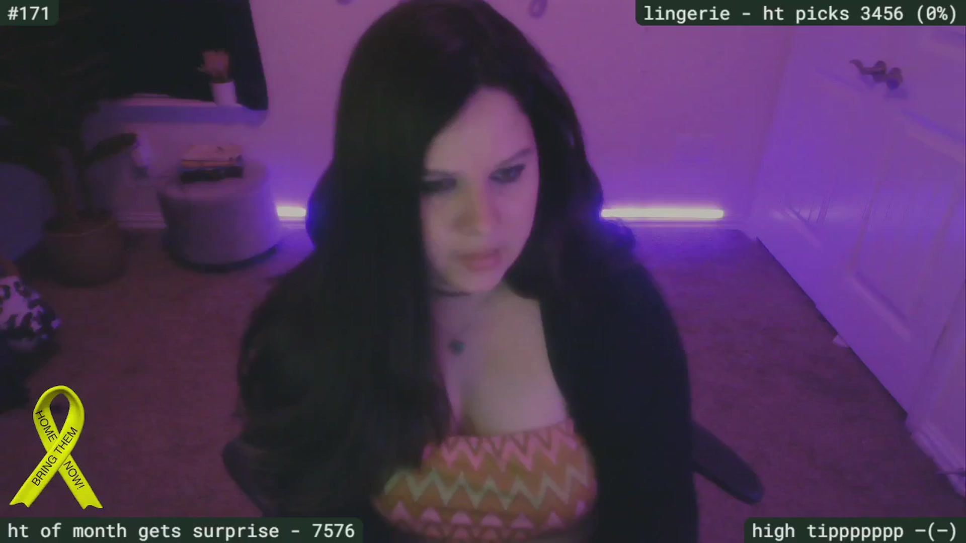 Gallery image thumbnail from SassySarah94's myfreecams stream on, 11/18/2024, 02:18 image 15 of 20