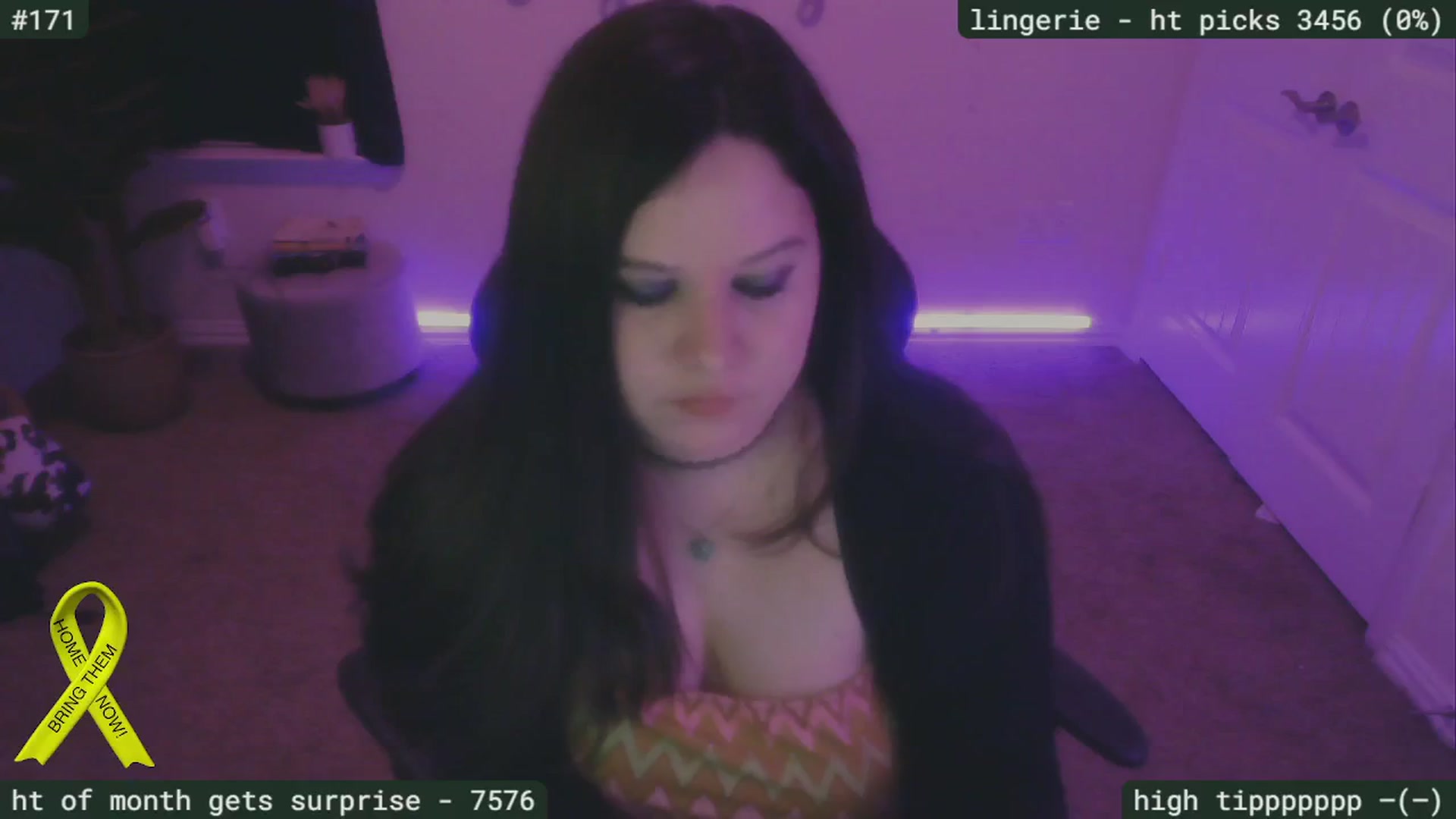 Gallery image thumbnail from SassySarah94's myfreecams stream on, 11/18/2024, 02:18 image 14 of 20