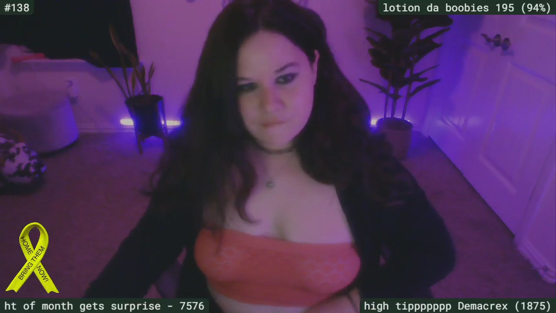 Gallery image thumbnail from SassySarah94's myfreecams stream on, 11/21/2024, 04:05 image 6 of 20
