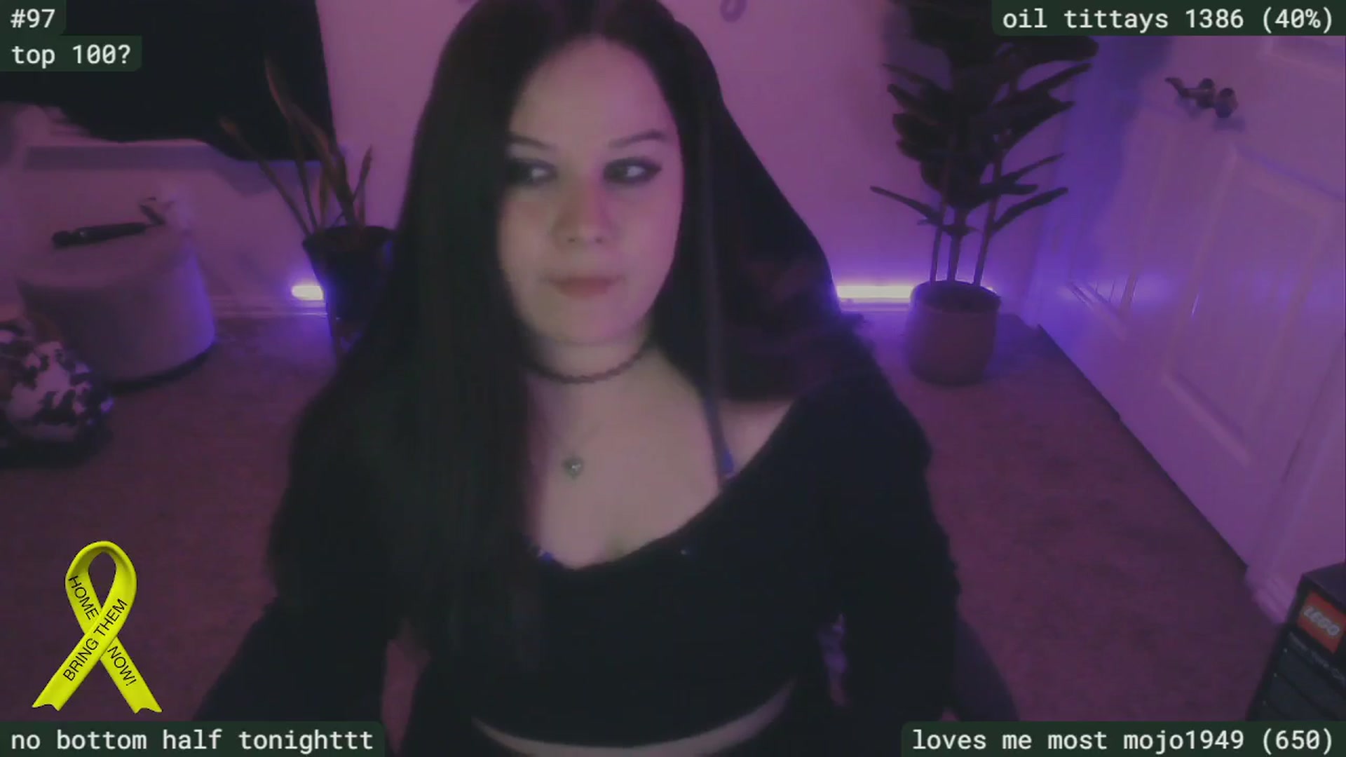 Gallery image thumbnail from SassySarah94's myfreecams stream on, 11/28/2024, 03:45 image 7 of 20