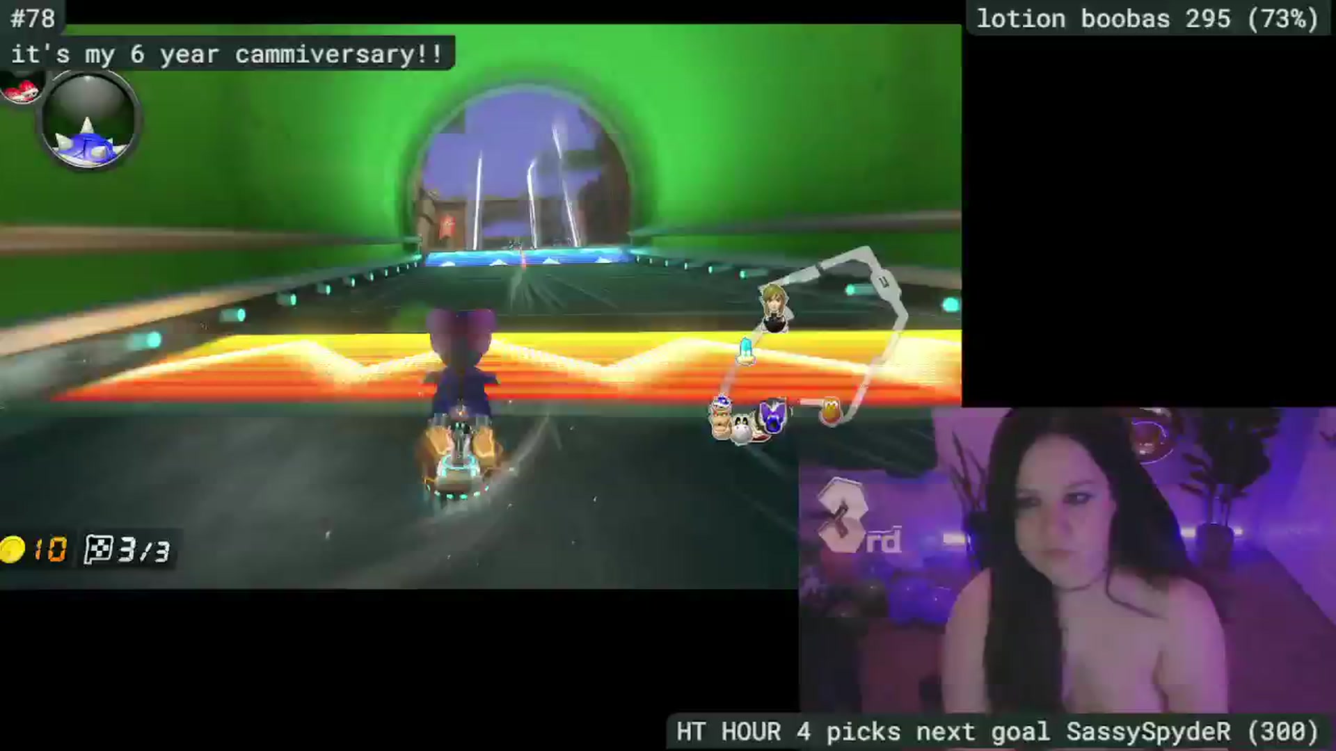 Gallery image thumbnail from SassySarah94's myfreecams stream on, 12/01/2024, 24:53 image 16 of 20