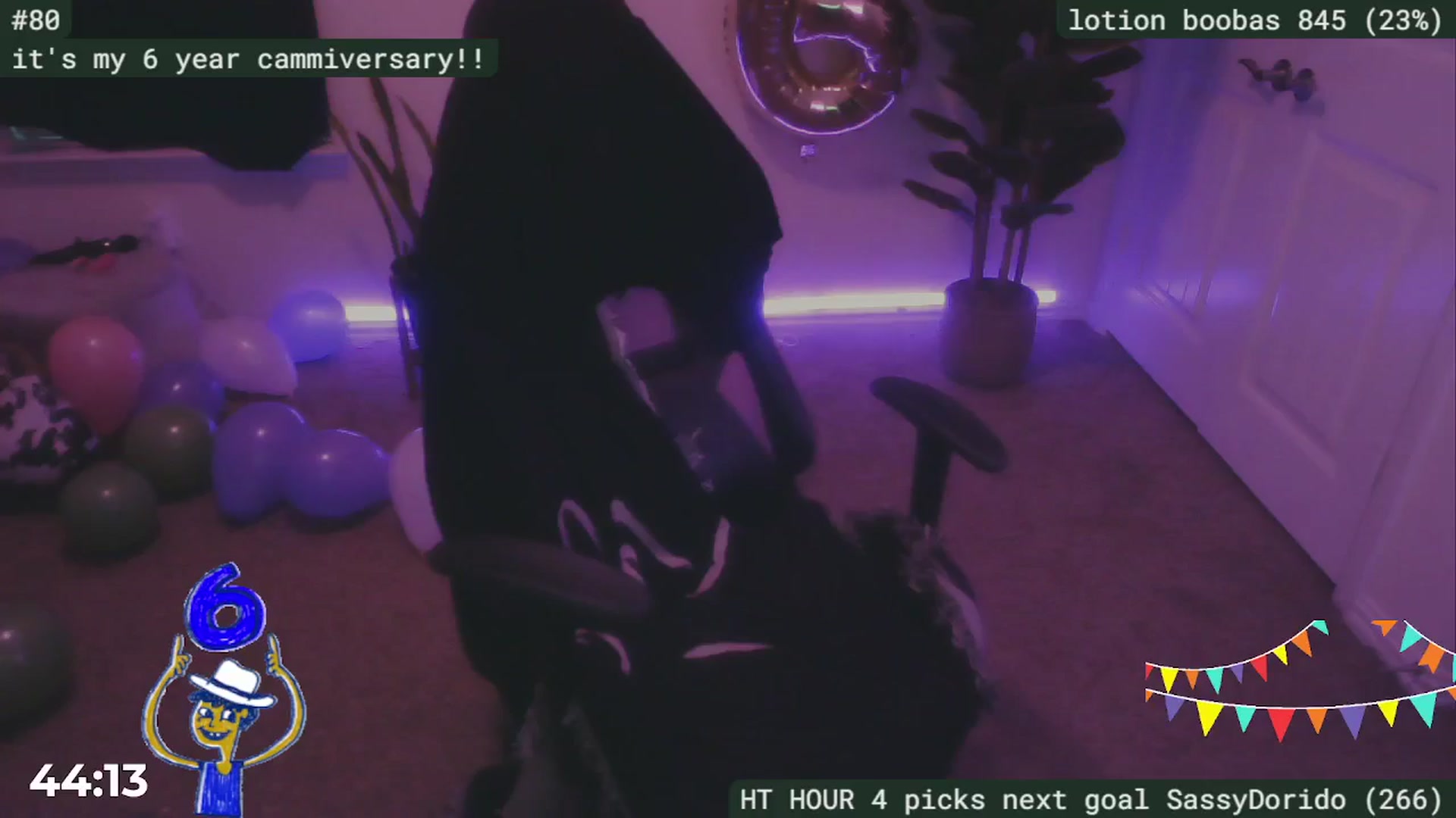 Gallery image thumbnail from SassySarah94's myfreecams stream on, 12/01/2024, 24:53 image 15 of 20