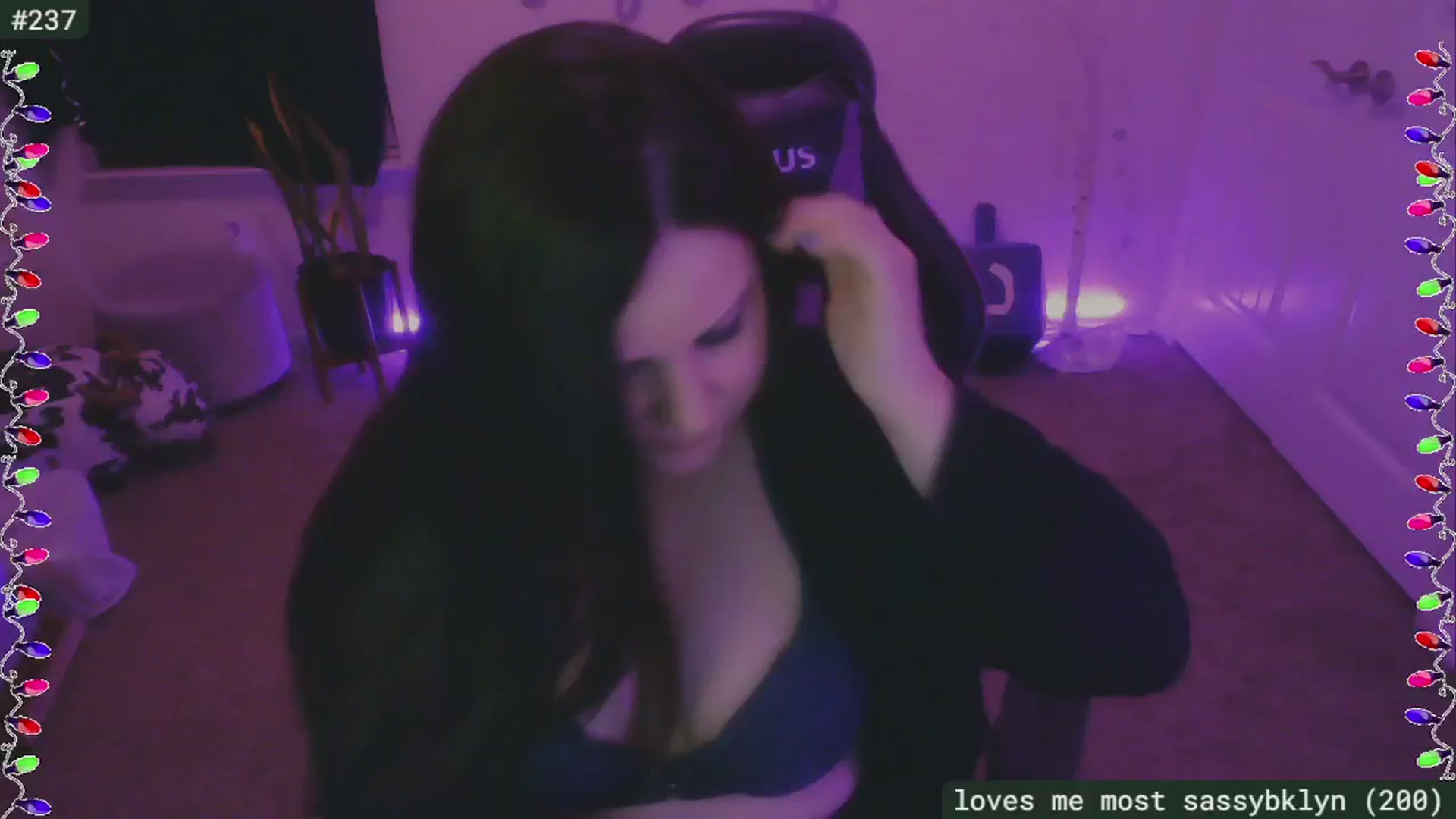 Gallery image thumbnail from SassySarah94's myfreecams stream on, 12/08/2024, 03:12 image 9 of 20