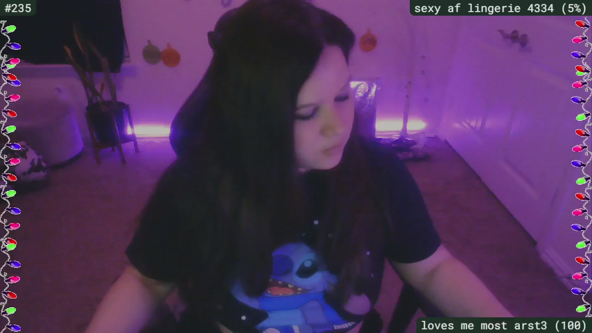 Gallery image thumbnail from SassySarah94's myfreecams stream on, 12/10/2024, 06:12 image 9 of 20