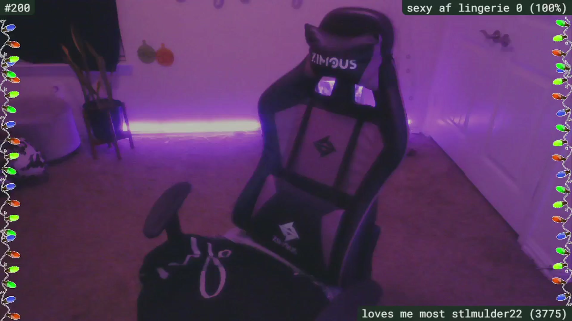 Gallery image thumbnail from SassySarah94's myfreecams stream on, 12/10/2024, 06:12 image 14 of 20