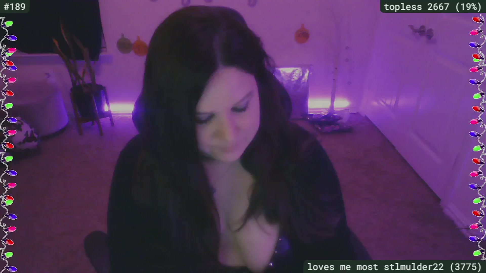Gallery image thumbnail from SassySarah94's myfreecams stream on, 12/10/2024, 06:12 image 18 of 20