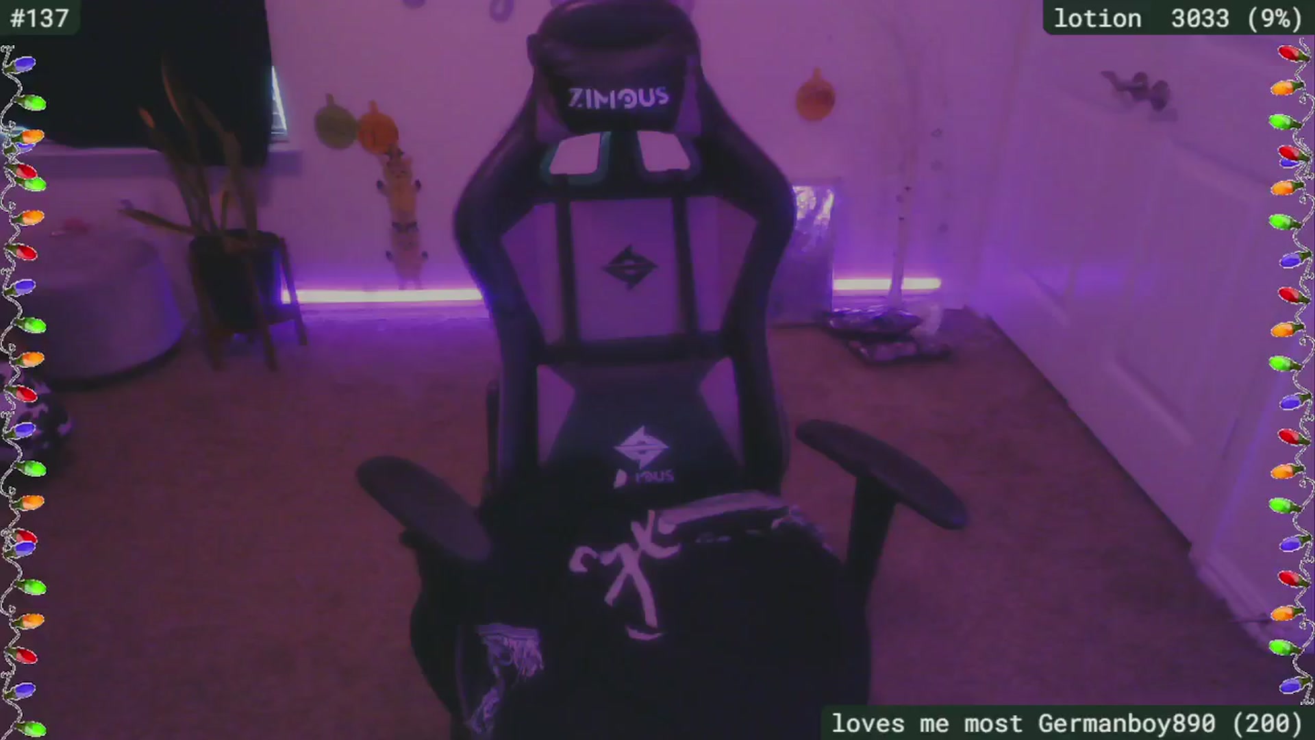 Gallery image thumbnail from SassySarah94's myfreecams stream on, 12/10/2024, 22:41 image 15 of 20