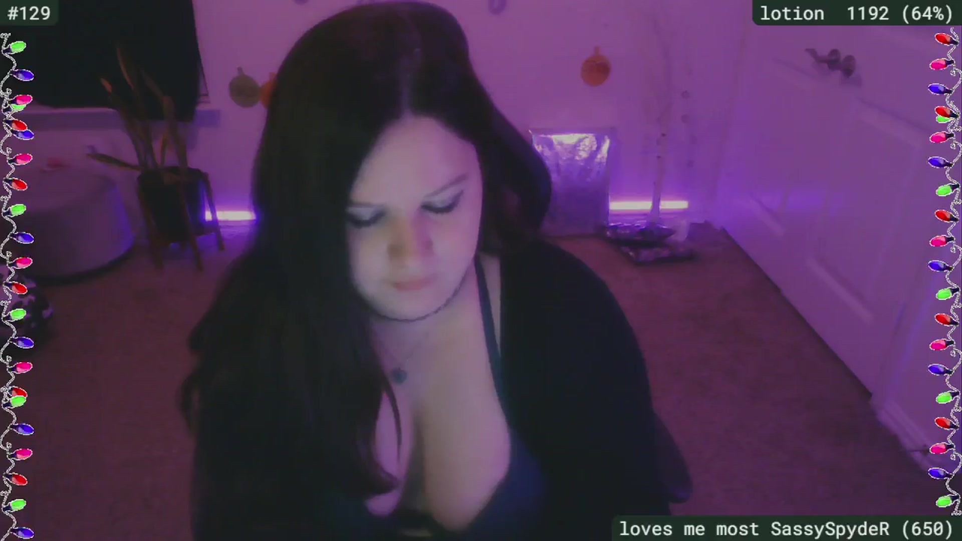 Gallery image thumbnail from SassySarah94's myfreecams stream on, 12/11/2024, 24:01 image 20 of 20