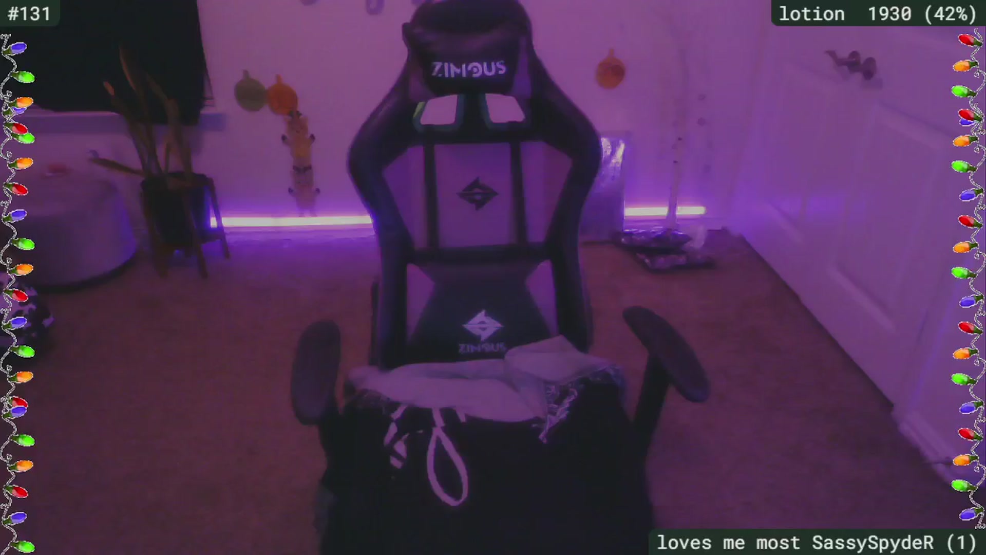Gallery image thumbnail from SassySarah94's myfreecams stream on, 12/11/2024, 02:18 image 7 of 20