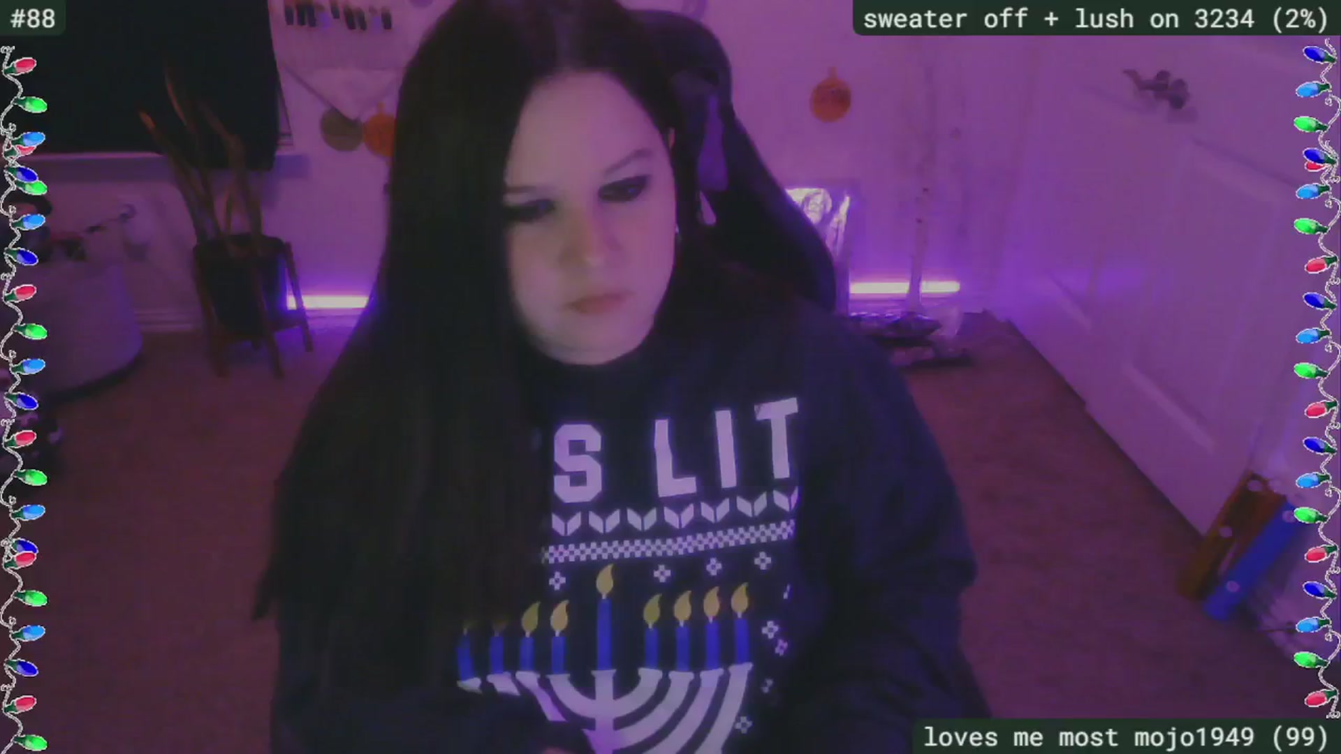 Gallery image thumbnail from SassySarah94's myfreecams stream on, 12/13/2024, 02:49 image 1 of 20